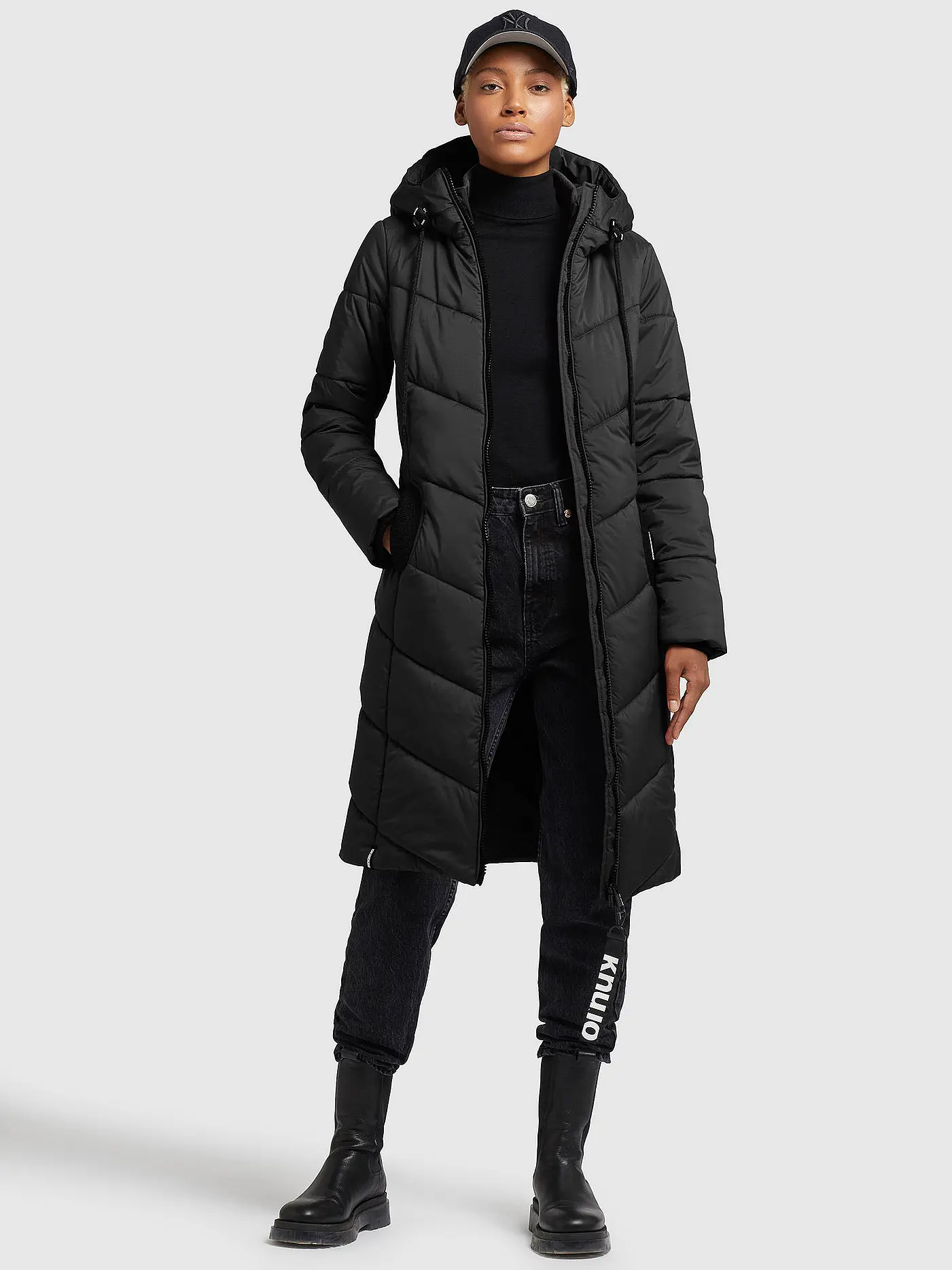 KHUJO | Steppmantel | schwarz