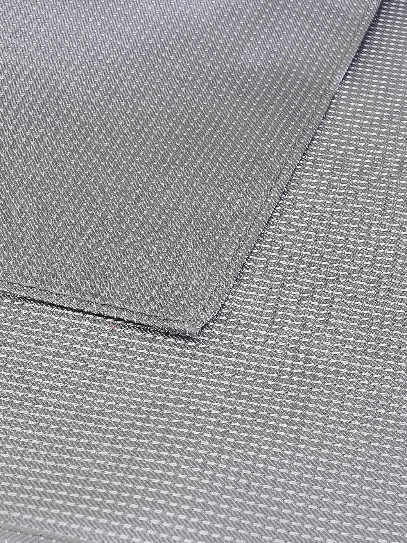 SEIDENFALTER | Stecktuch | grau