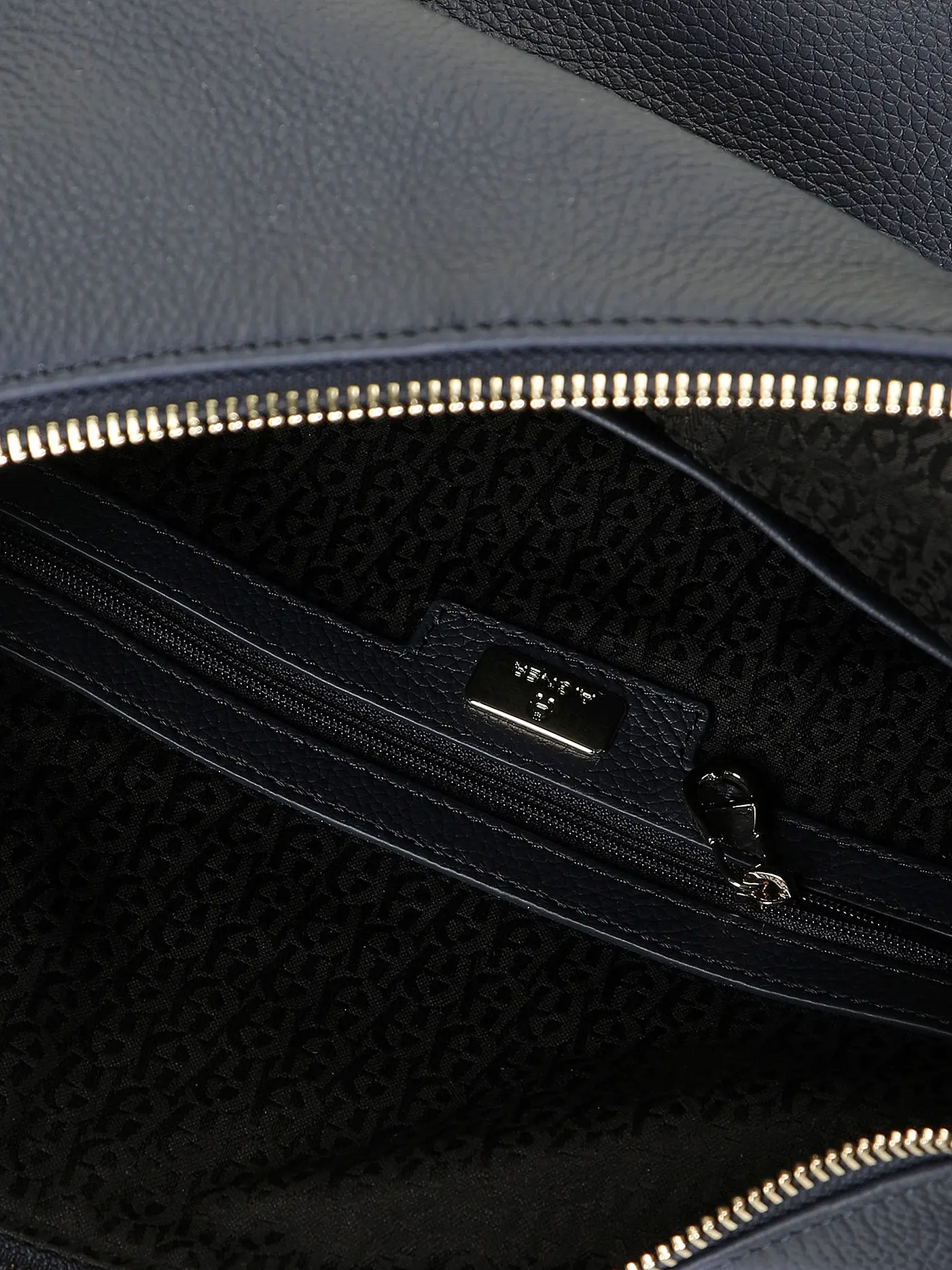 AIGNER | Ledertasche - Hobo Bag ZITA Medium | dunkelblau