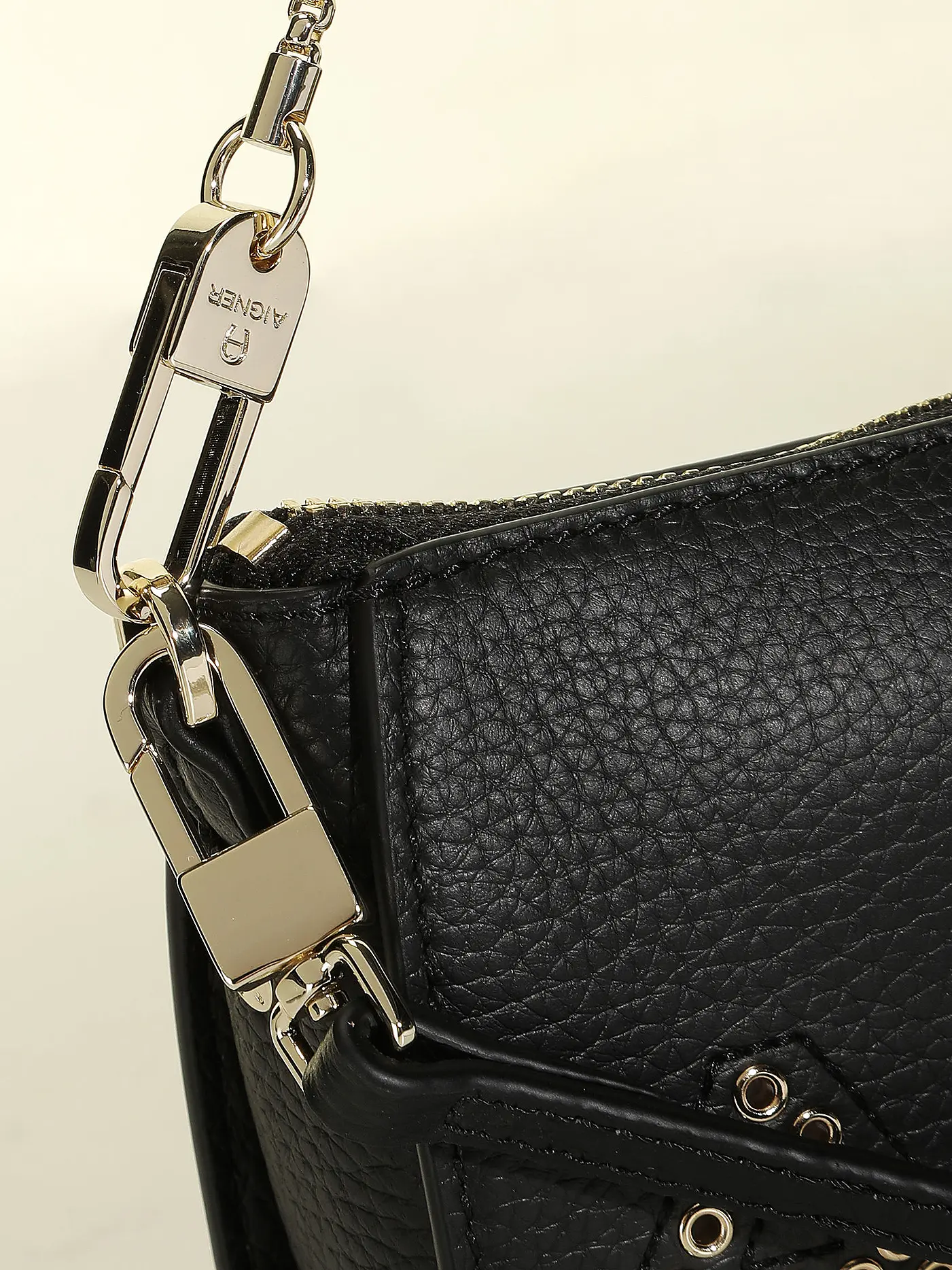AIGNER | Ledertasche - Mini Bag IVY | schwarz
