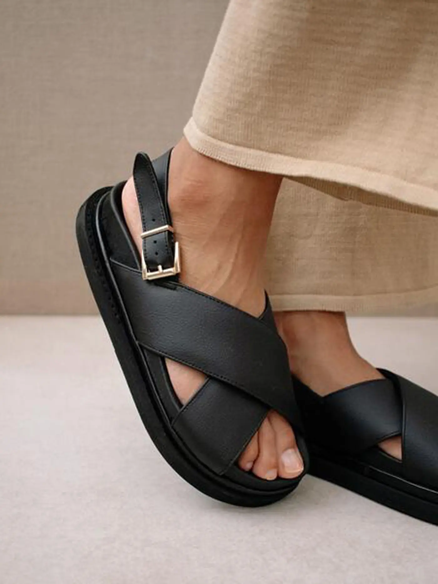 ALOHAS | Sandalen MARSHMELLOW | schwarz