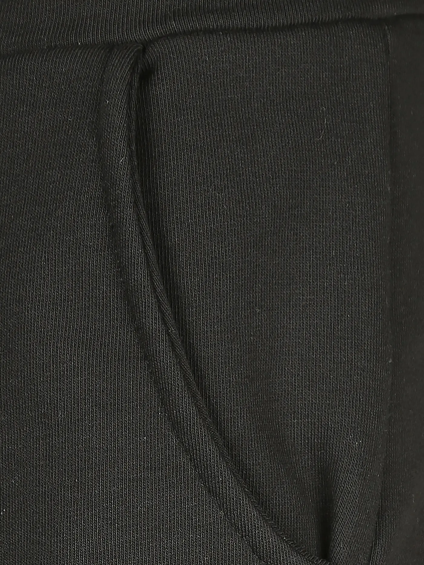 ALPHA INDUSTRIES | Sweatshort | schwarz