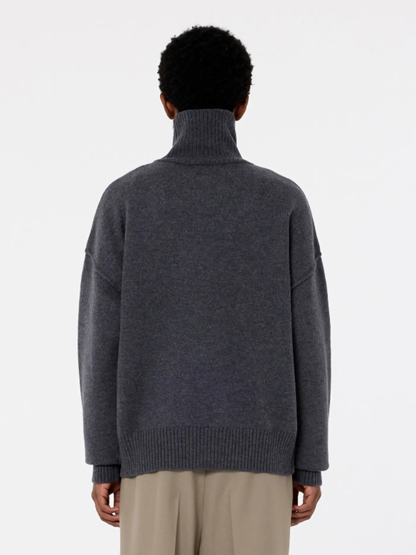 AMI PARIS | Rollkragenpullover | grau