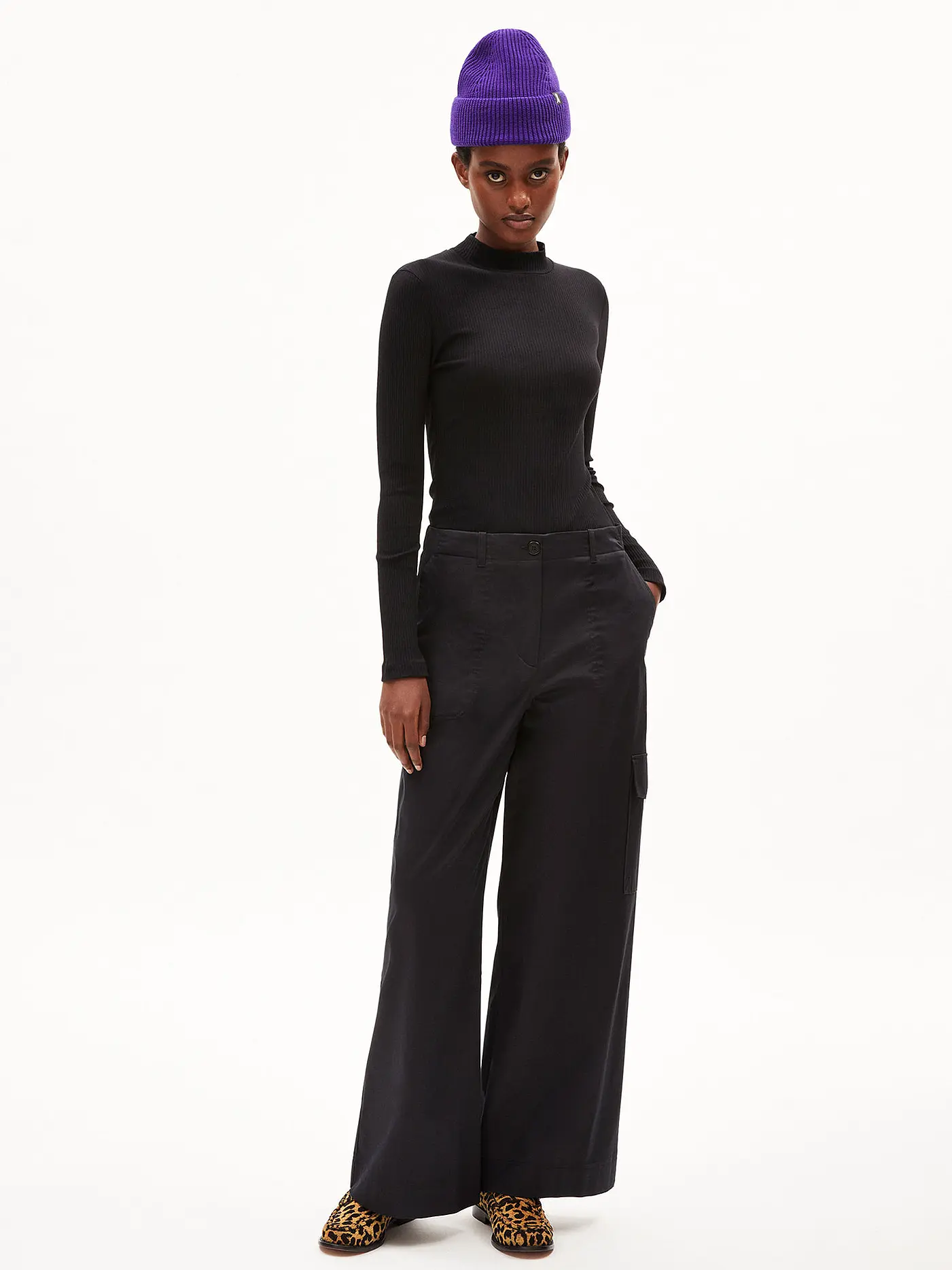 ARMEDANGELS | Cargohose CATIAA | schwarz
