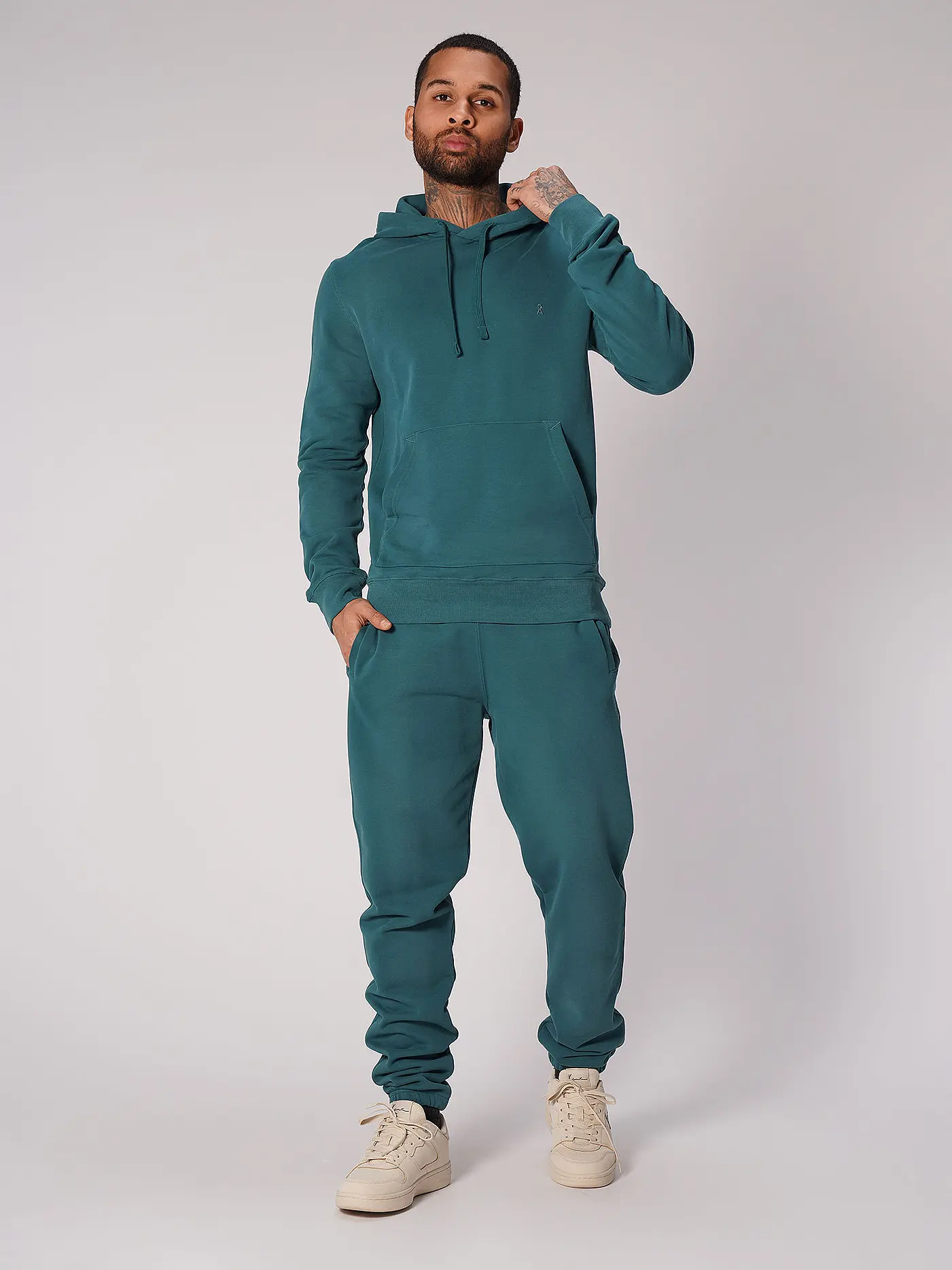 ARMEDANGELS | Jogginghose AADAN COMFORT | grün