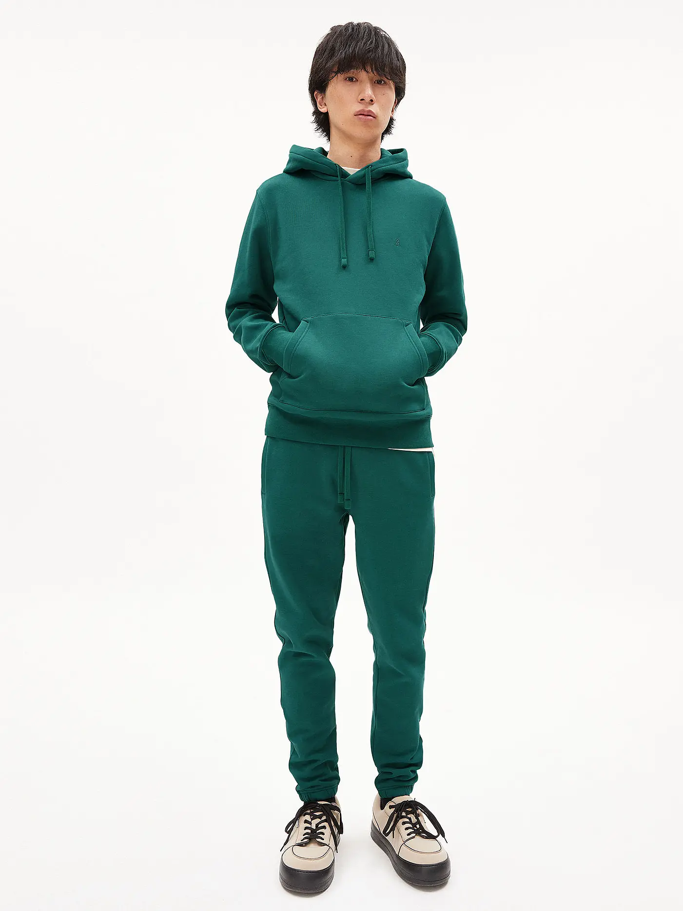 ARMEDANGELS | Jogginghose AADAN COMFORT | grün