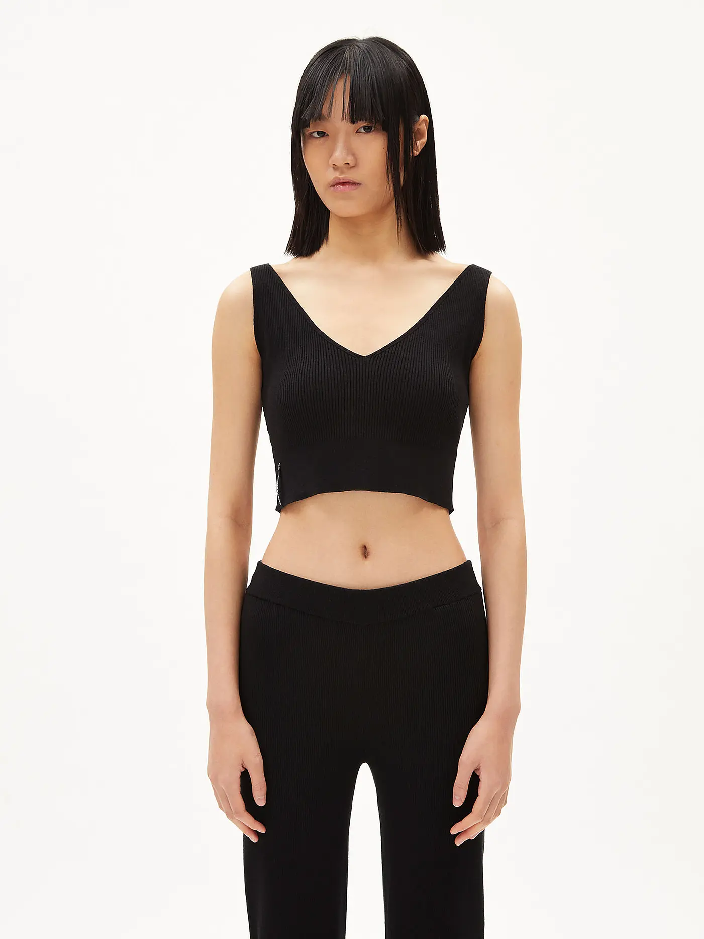 ARMEDANGELS | Lounge Top Cropped Fit TELMAA | schwarz