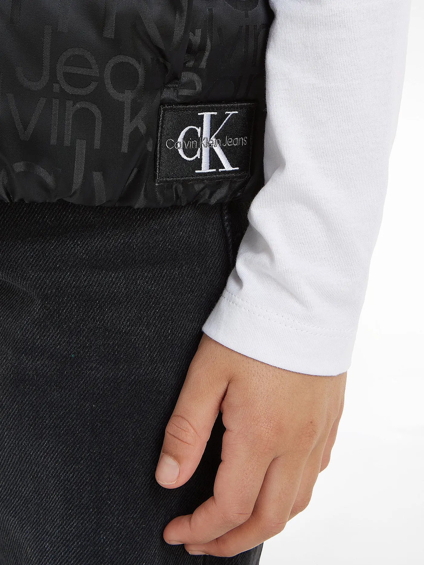 CALVIN KLEIN JEANS | Jungen Steppgilet  | schwarz