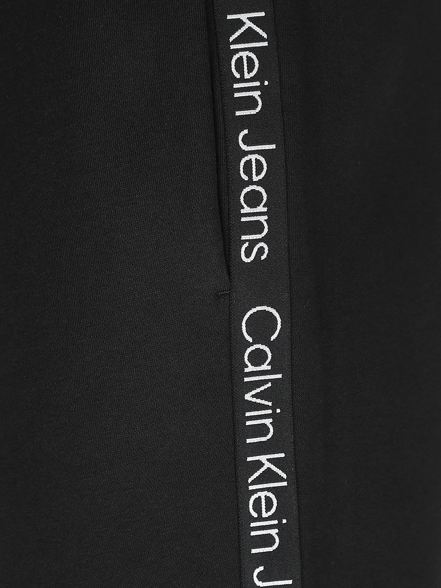 CALVIN KLEIN JEANS | Shorts | schwarz