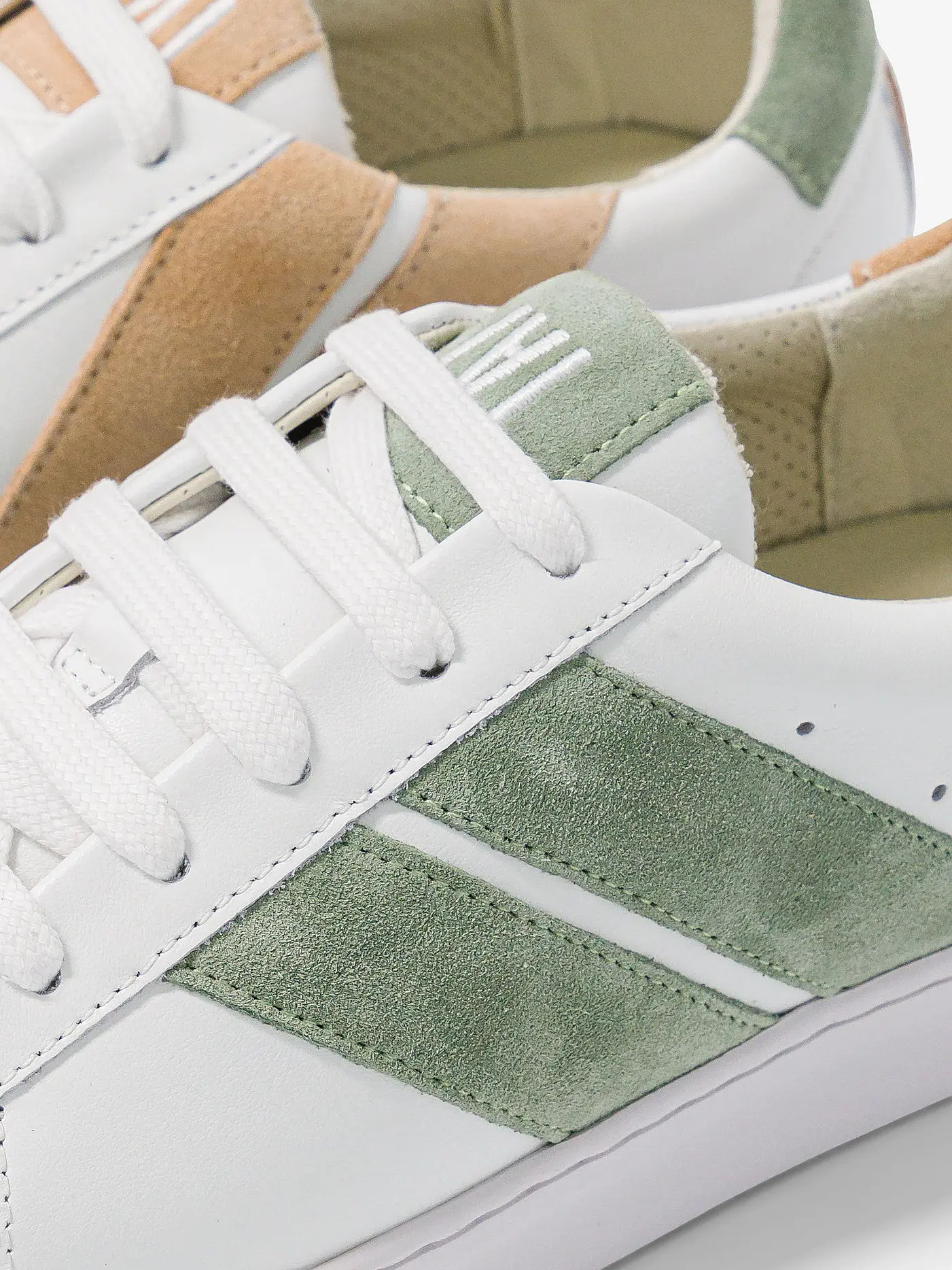 CAVAL | Sneaker Slash | weiss