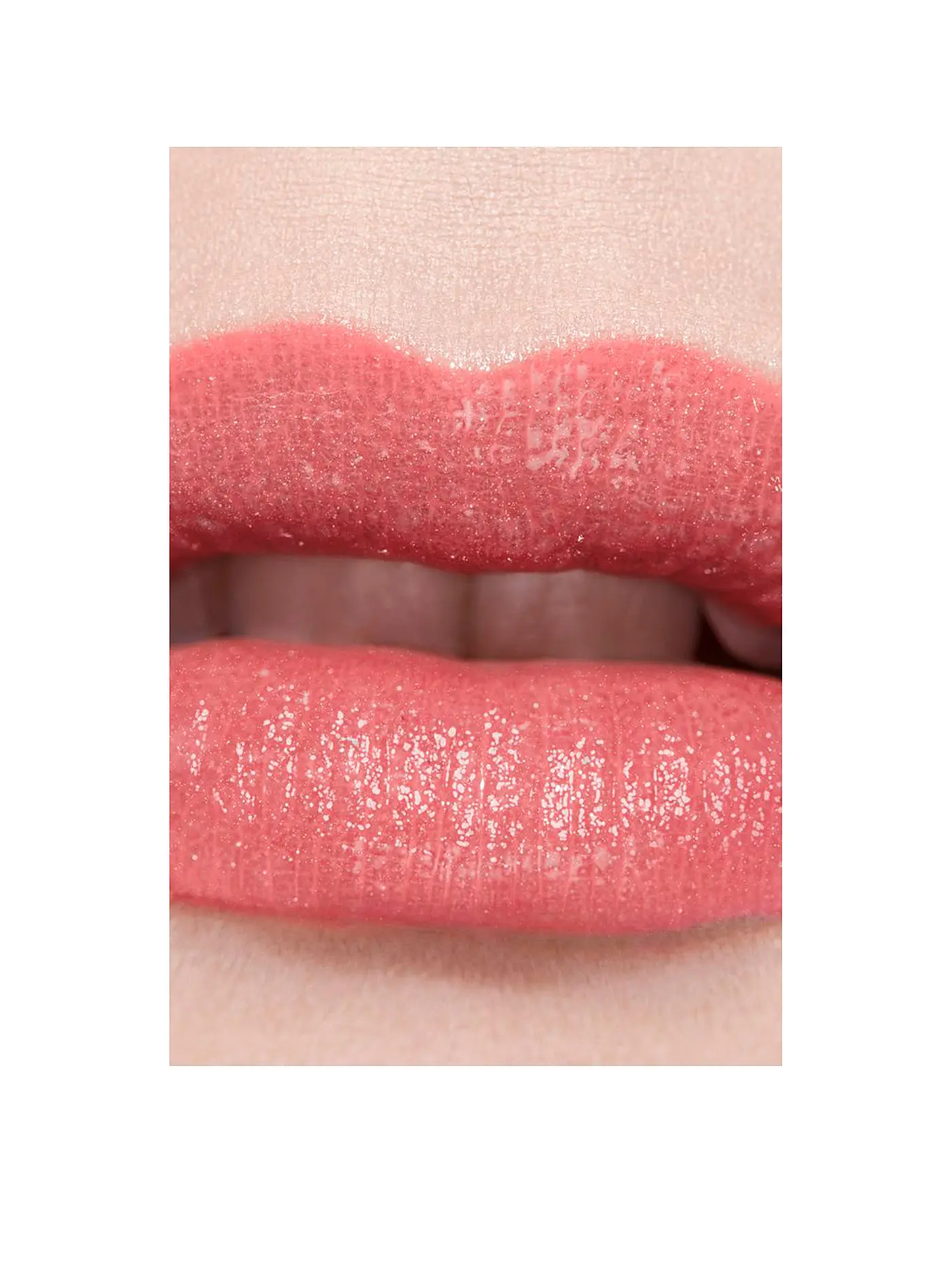 CHANEL |  DER GETÖNTE UND FEUCHTIGKEITSSPENDENDE BALSAM, DESSEN FARBINTENSITÄT SICH GANZ INDIVIDUELL ANPASSEN LÄSST, SORGT TAG FÜR TAG FÜR WUNDERSCHÖNE LIPPEN 3G | rosa