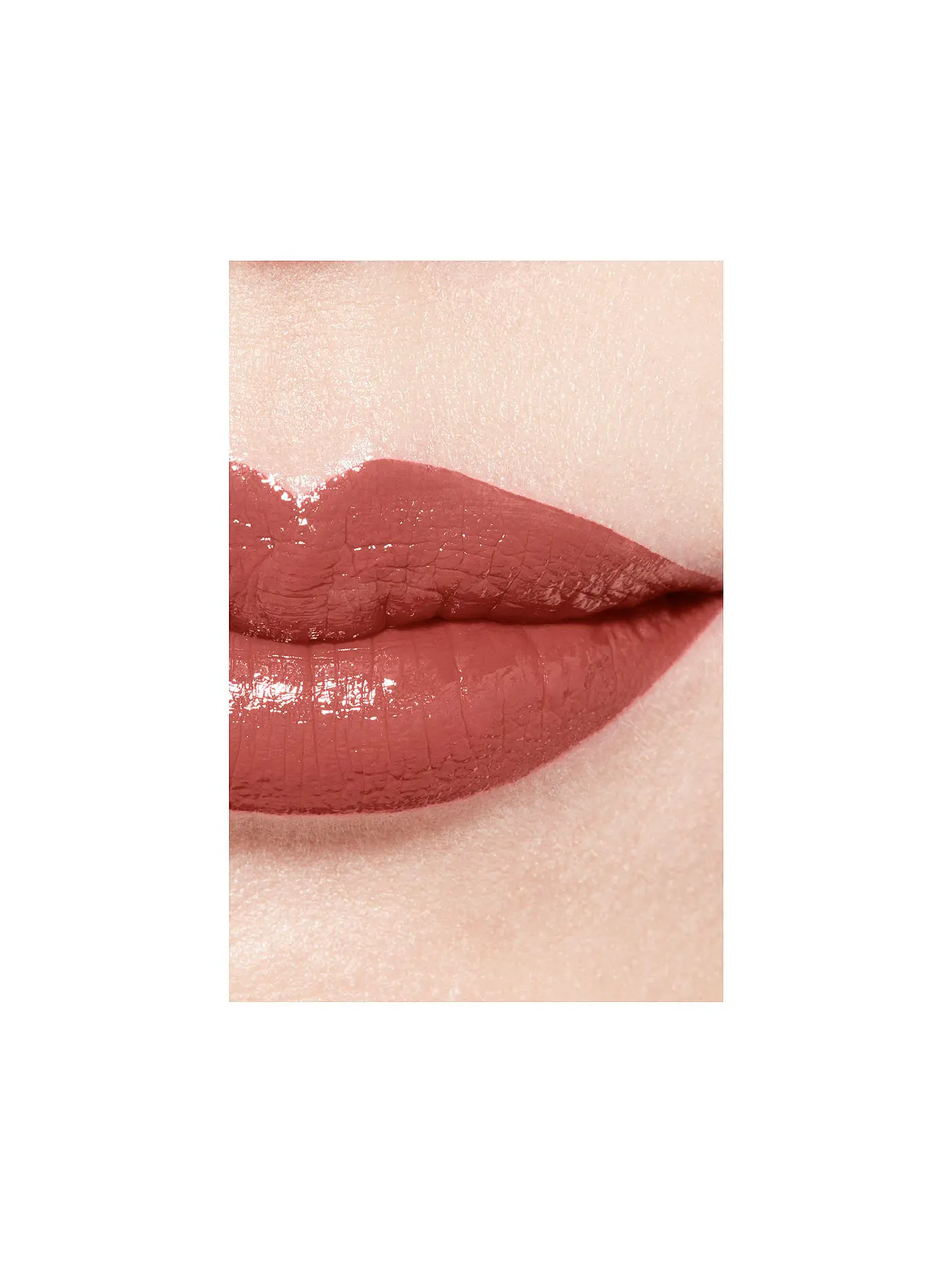 CHANEL | DER FEUCHTIGKEITSSPENDENDE, AUFPOLSTERNDE, HOCHGLÄNZENDE UND FARBINTENSIVE LIPPENSTIFT MIT LANGEM HALT. 3G | rosa