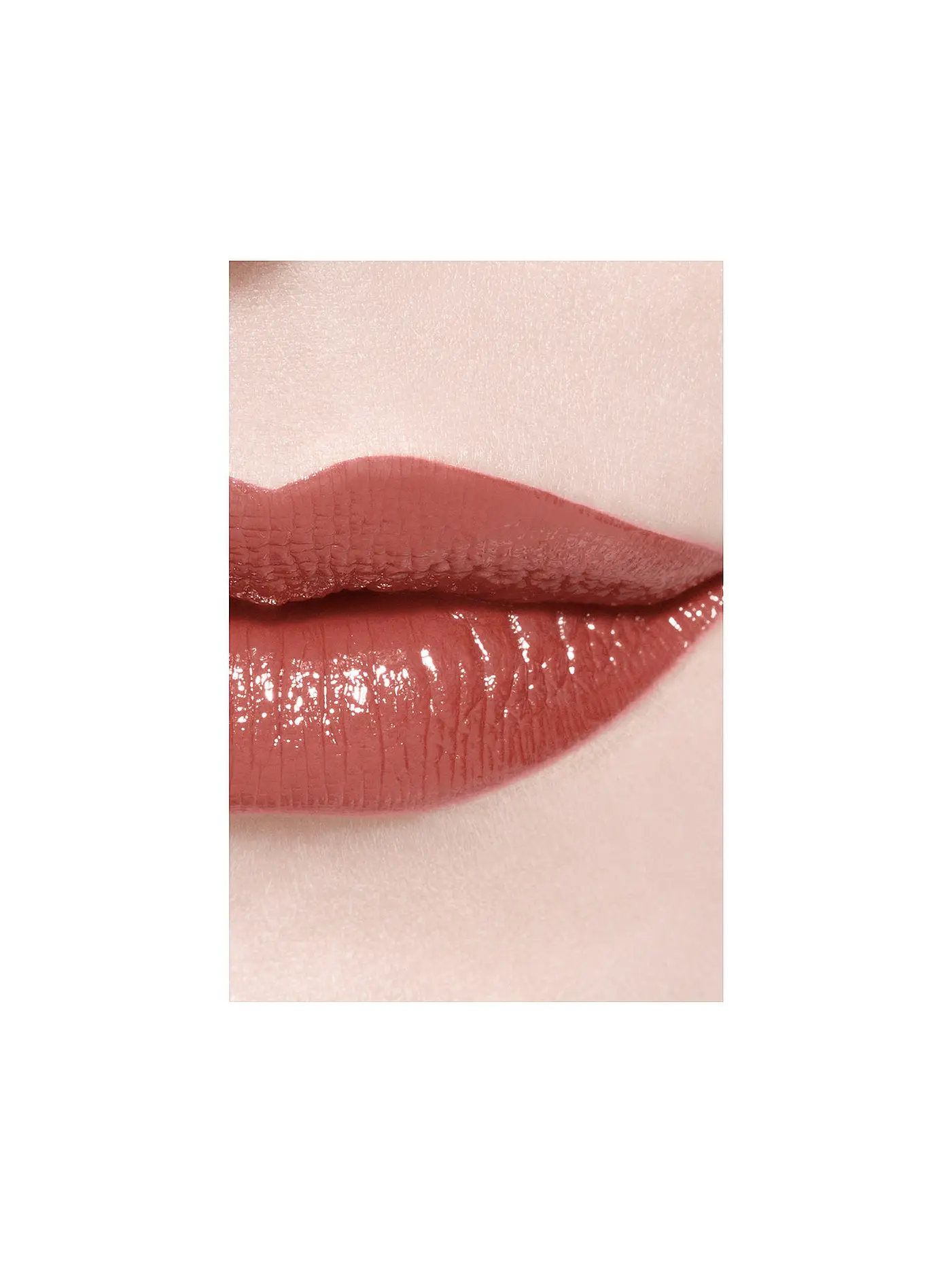 CHANEL | DER FEUCHTIGKEITSSPENDENDE, AUFPOLSTERNDE, HOCHGLÄNZENDE UND FARBINTENSIVE LIPPENSTIFT MIT LANGEM HALT. 3G | rosa