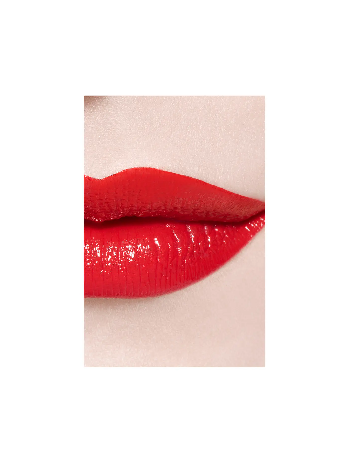 CHANEL | DER FEUCHTIGKEITSSPENDENDE, AUFPOLSTERNDE, HOCHGLÄNZENDE UND FARBINTENSIVE LIPPENSTIFT MIT LANGEM HALT. 3G | rot