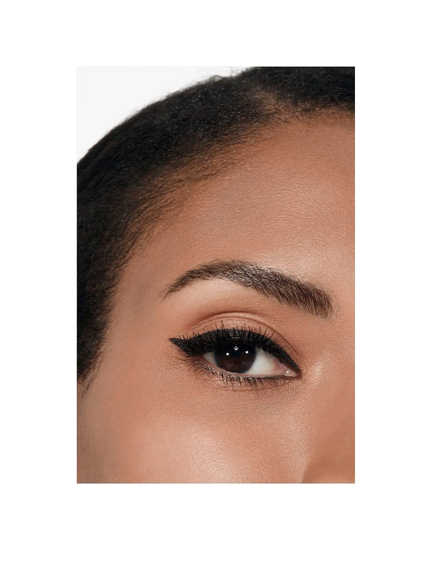 CHANEL | LE LINER DE HOCHPRÄZISER FLÜSSIGER EYELINER ‒ LANGANHALTEND UND WASSERFEST 2.5ML | schwarz