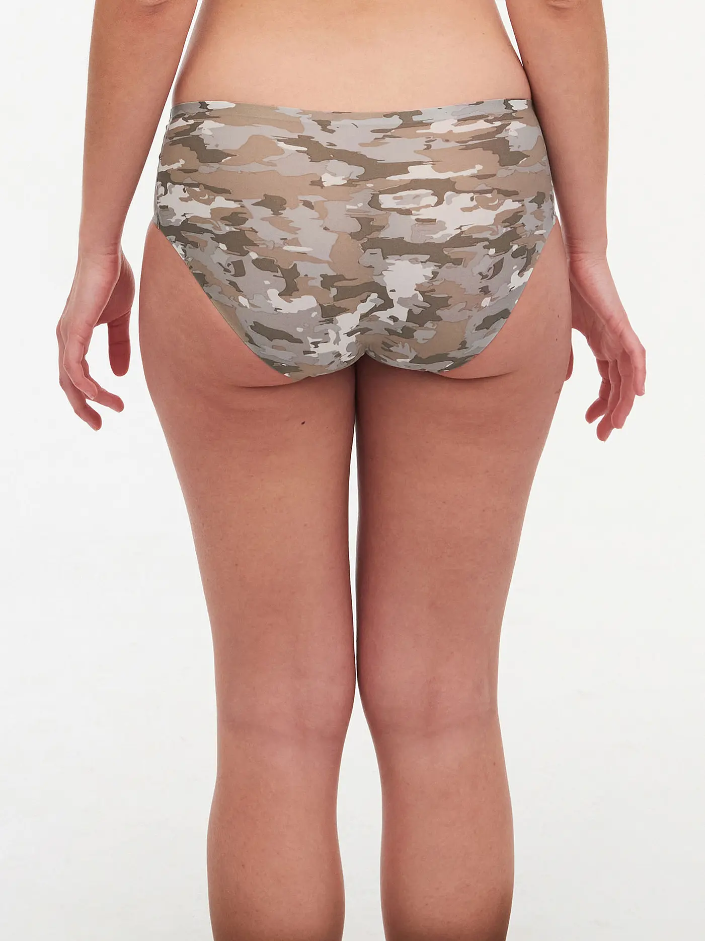 CHANTELLE | Softstretch Shorty | olive