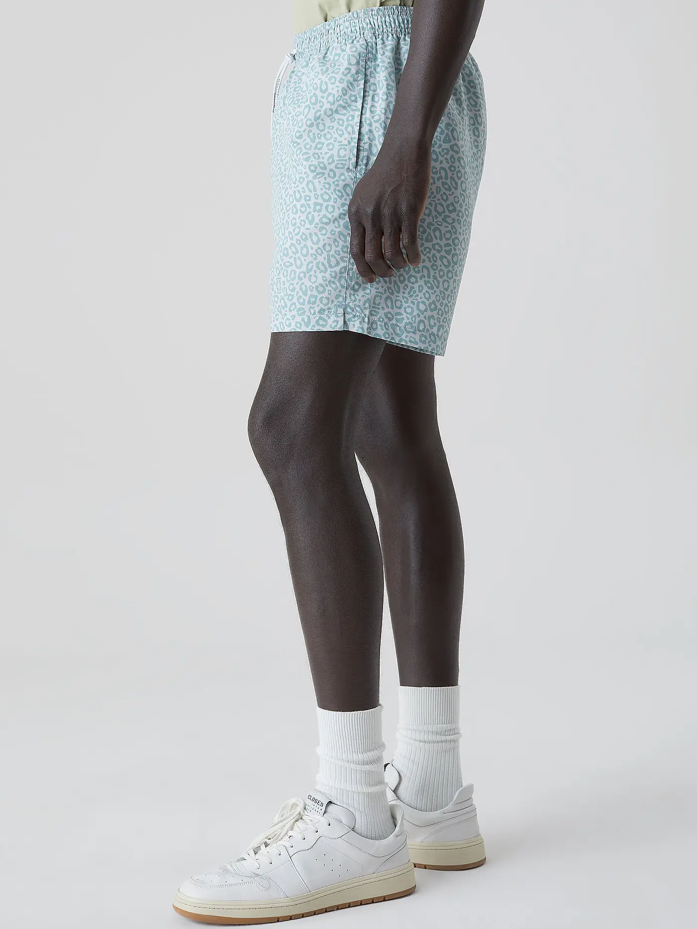 CLOSED | Badeshorts | blau
