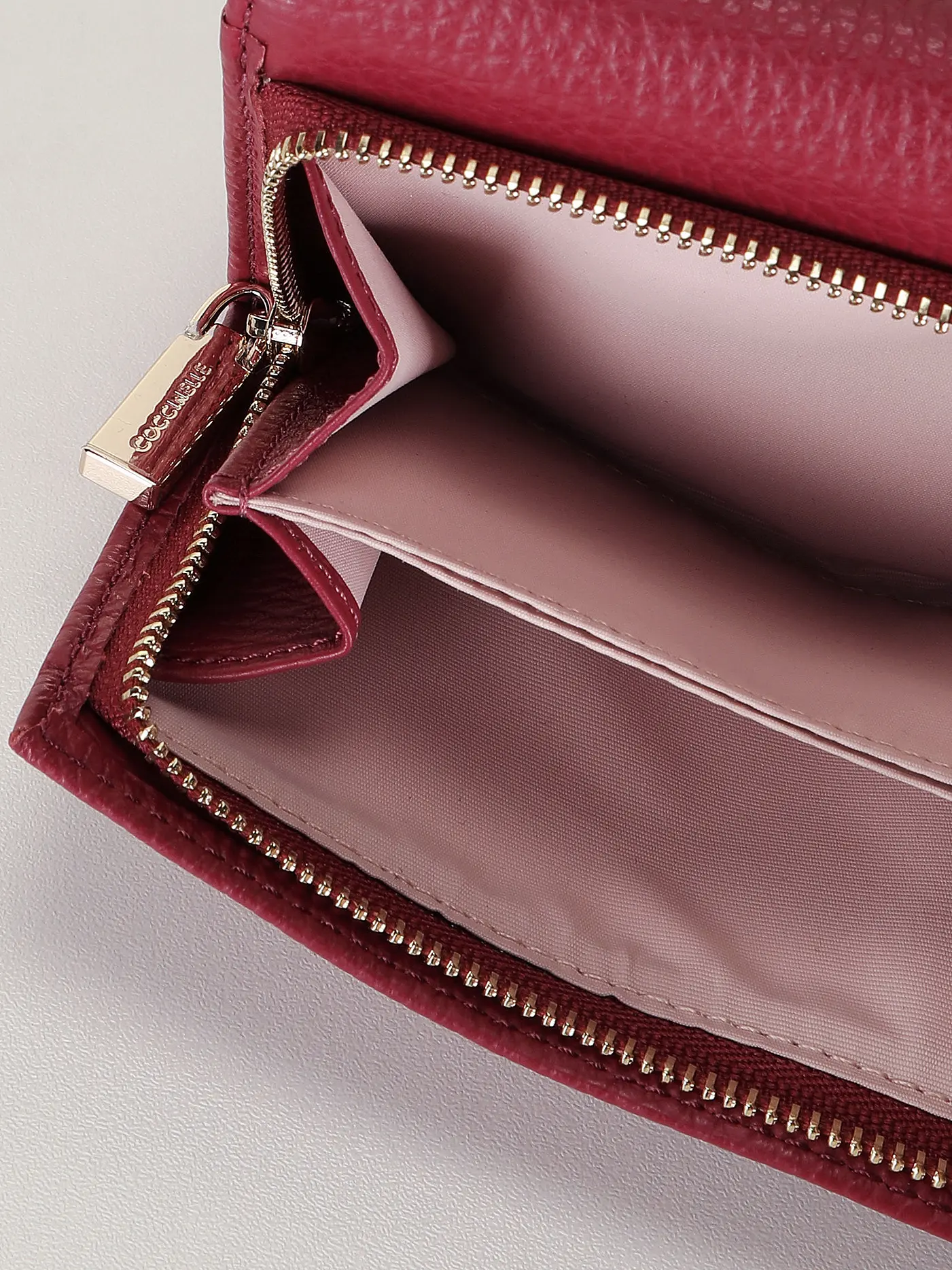 COCCINELLE | Geldbörse METALLIC SOFT | beere