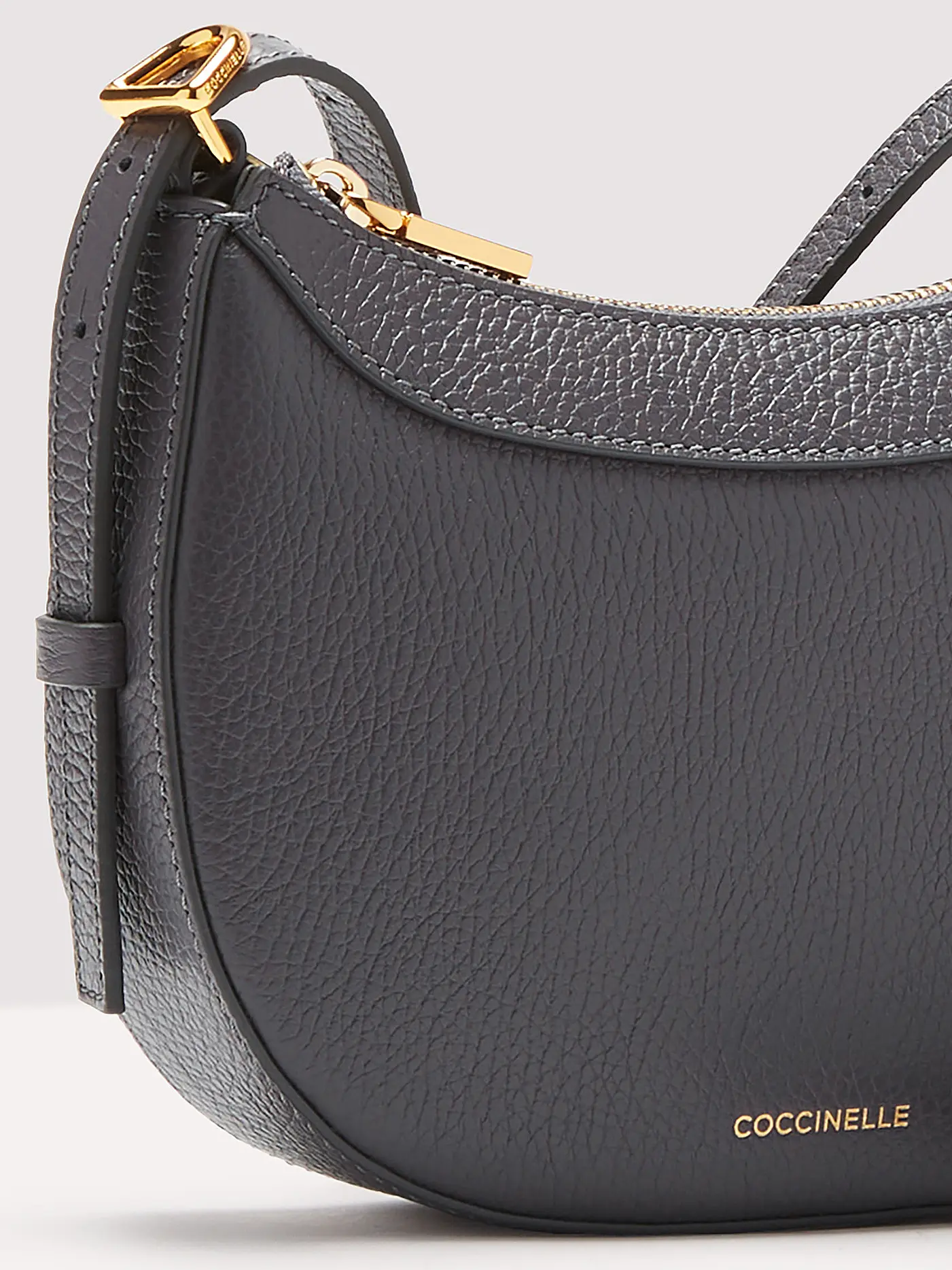COCCINELLE | Ledertasche - Mini Bag COCCINELLEWHISPER | grau