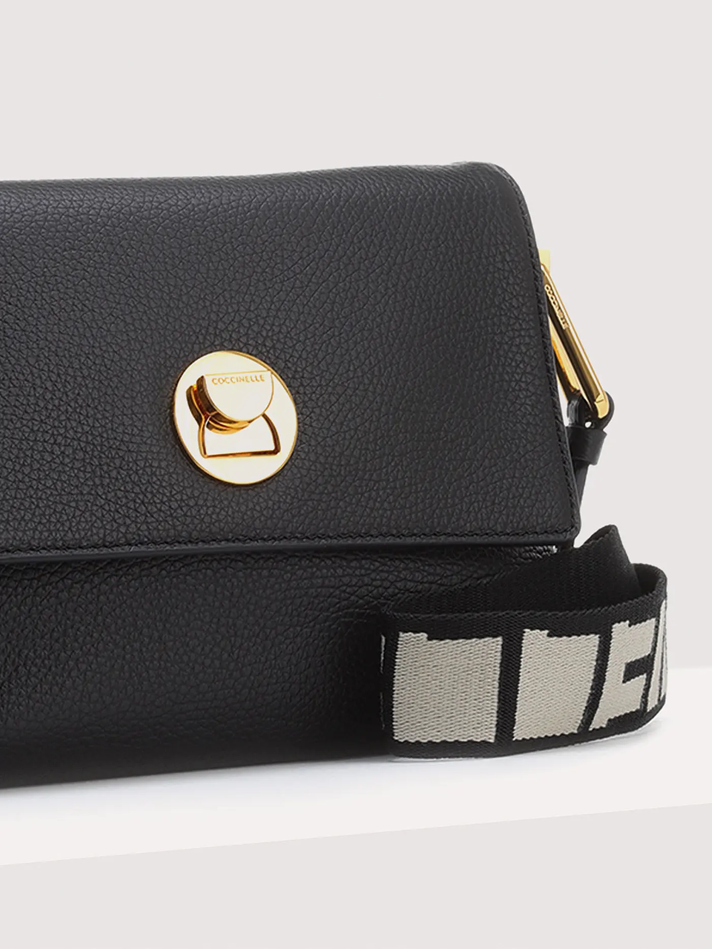 COCCINELLE | Ledertasche - Umhängetasche LIYA | schwarz