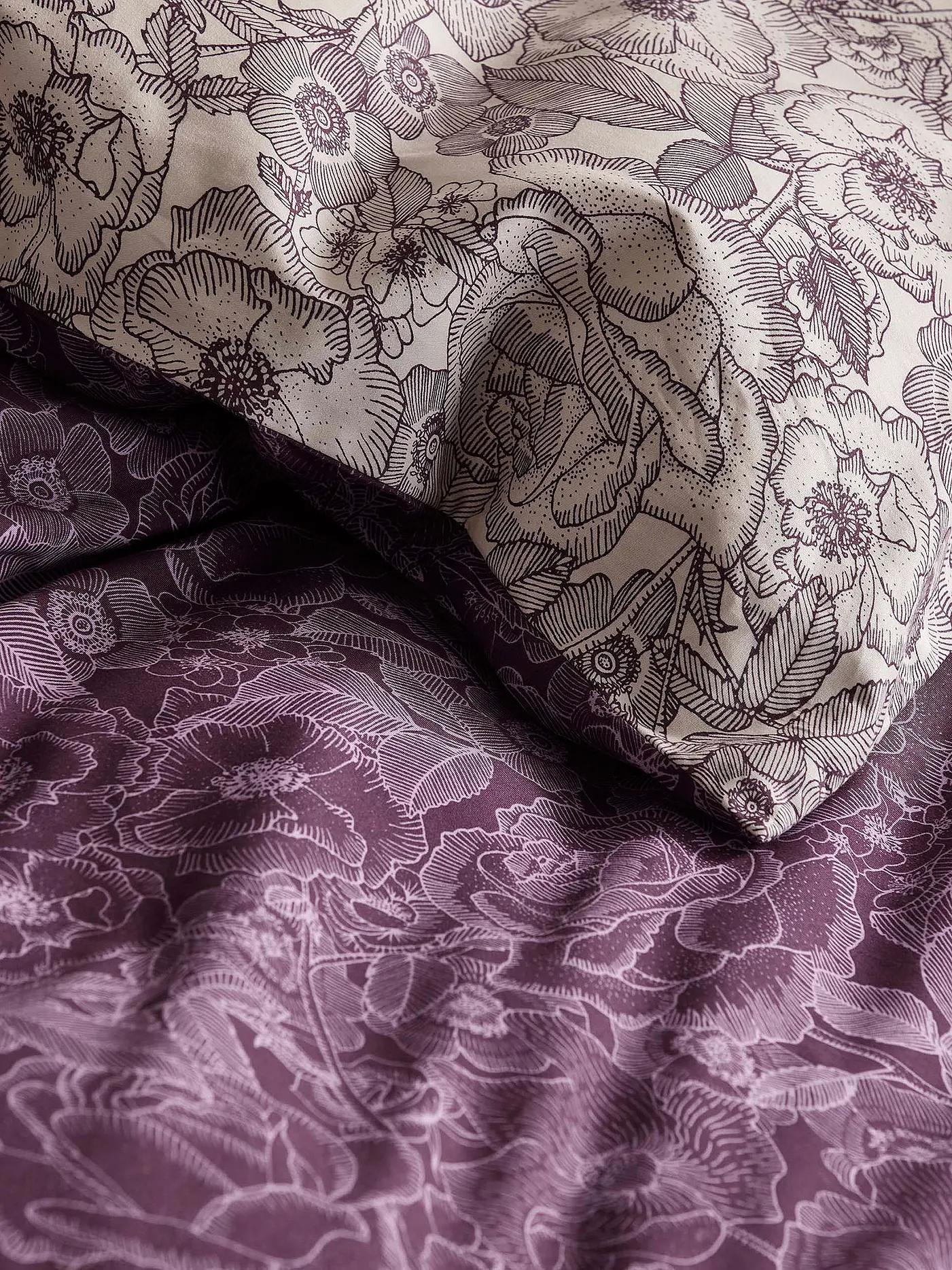 ESSENZA | Twill Bettwäsche CAMILLE 70x90cm / 140x200cm Plum Wine | beere