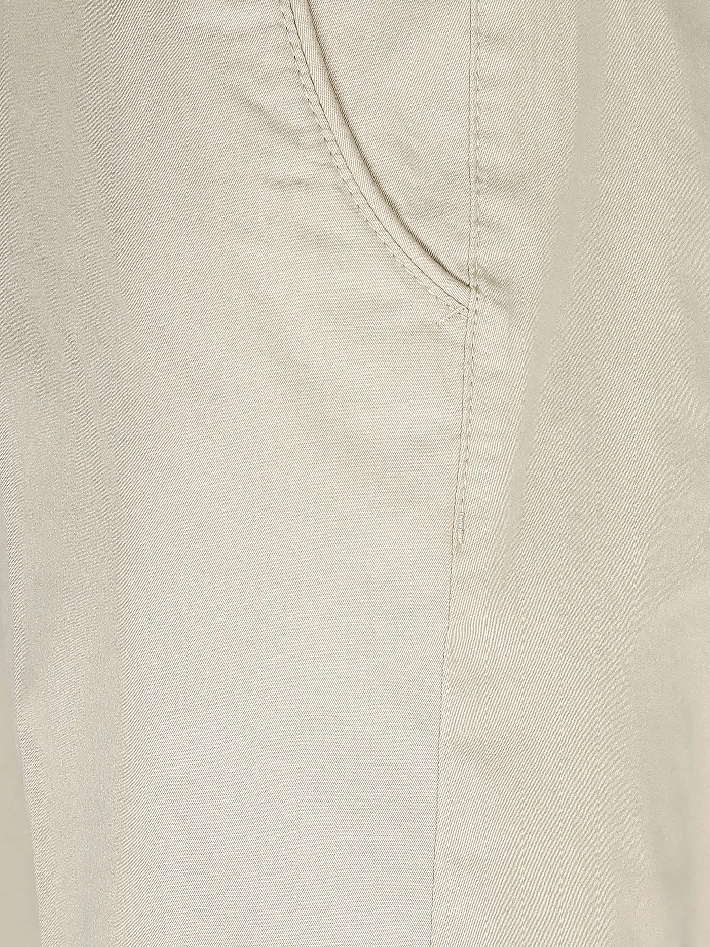 EUREX | Short BURT | beige