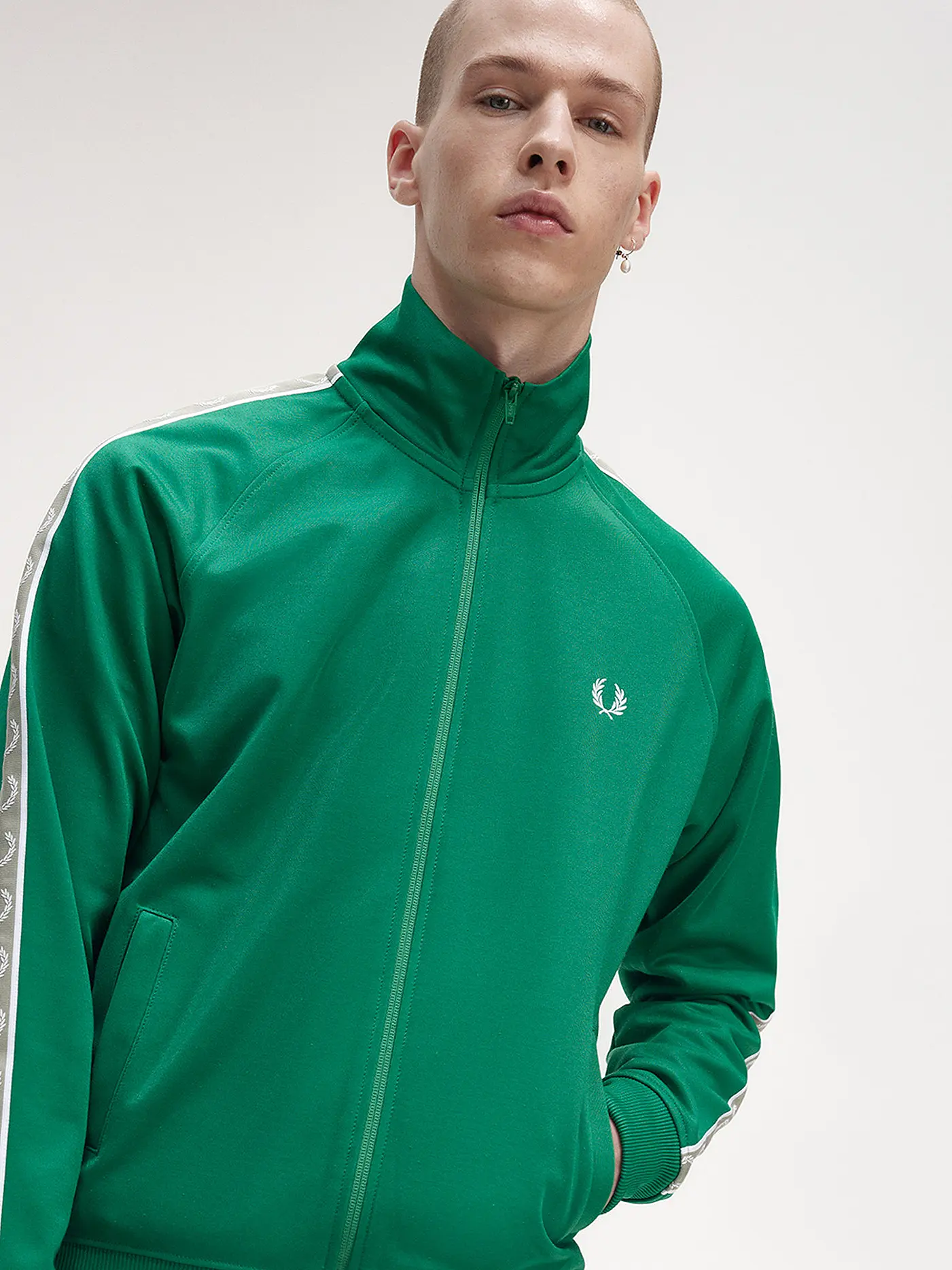 FRED PERRY | Sweatjacke  | grün