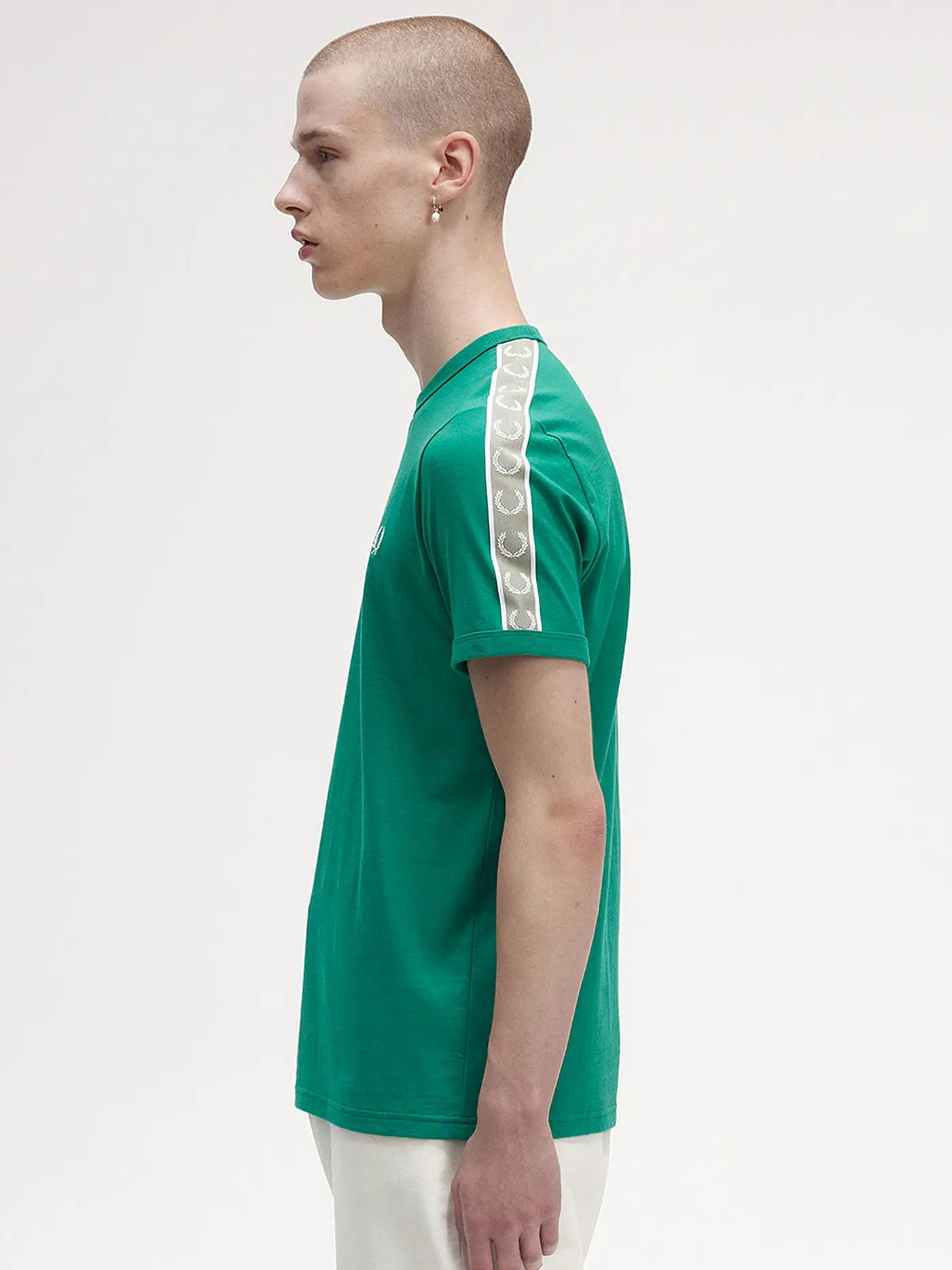 FRED PERRY | T-Shirt  | grün