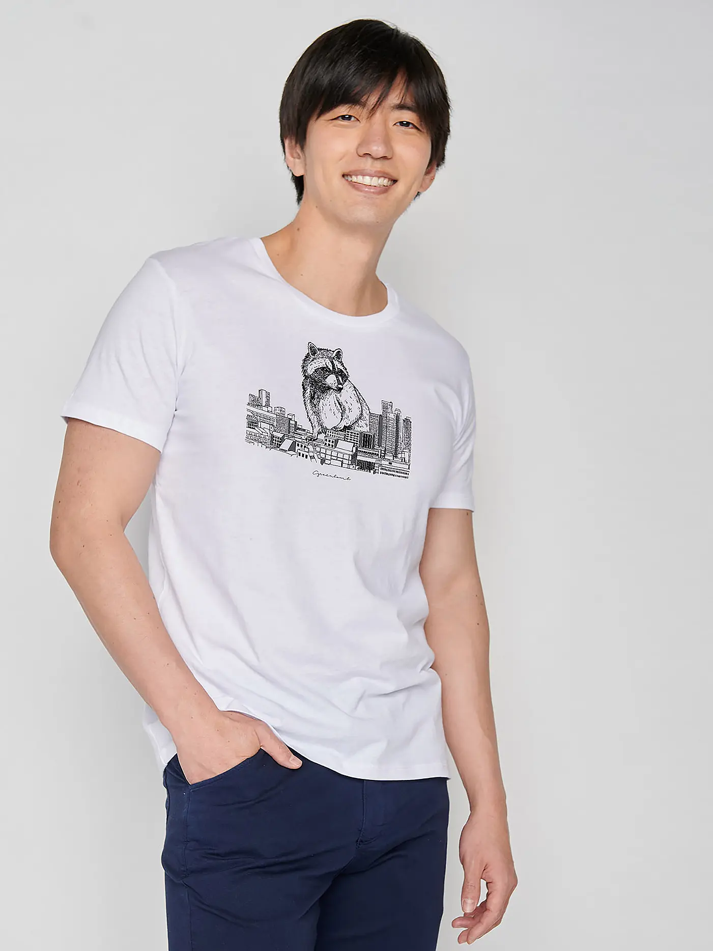 GREENBOMB | T-Shirt ANIMAL RACCOON CITY | weiss
