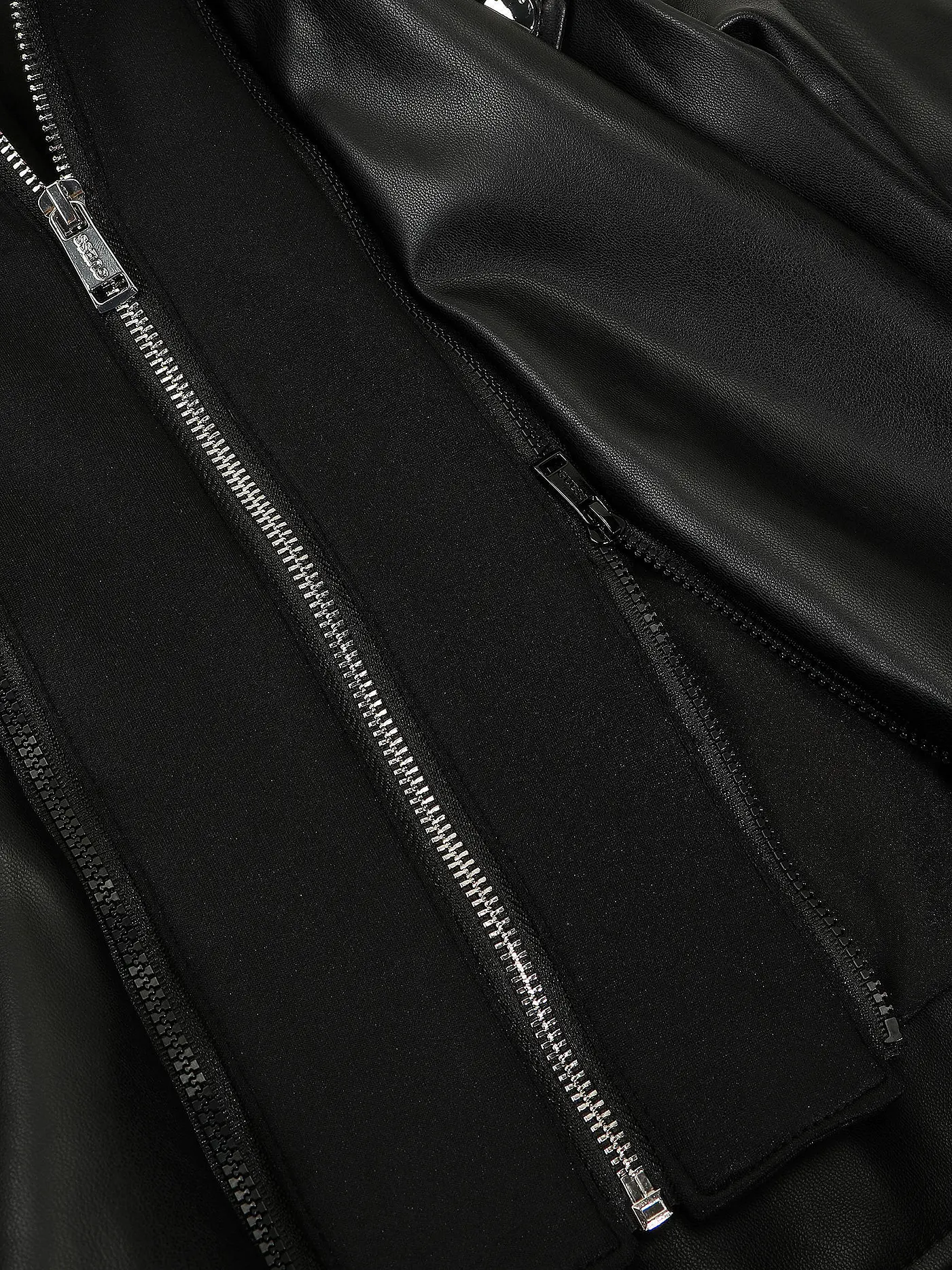 GUESS | Mädchen Jacke in Lederoptik  | schwarz
