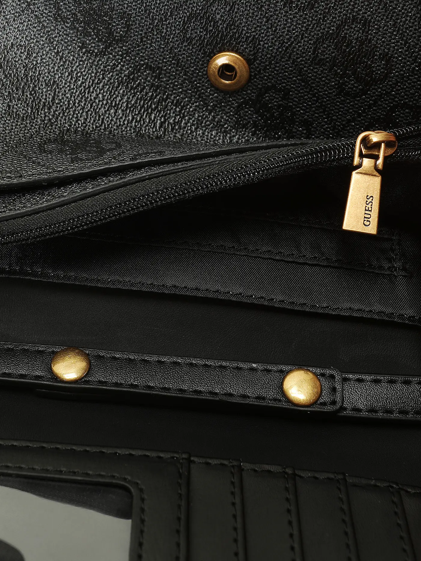 GUESS | Tasche - Smartphone Bag IZZY | schwarz