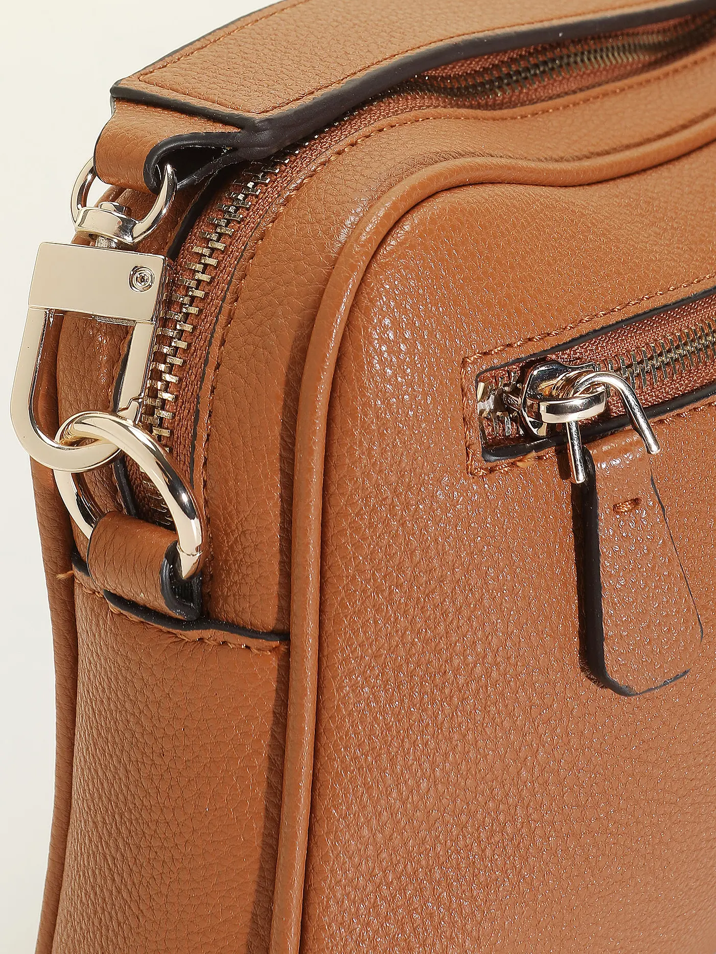 GUESS | Tasche - Umhängetasche MERIDIAN | braun