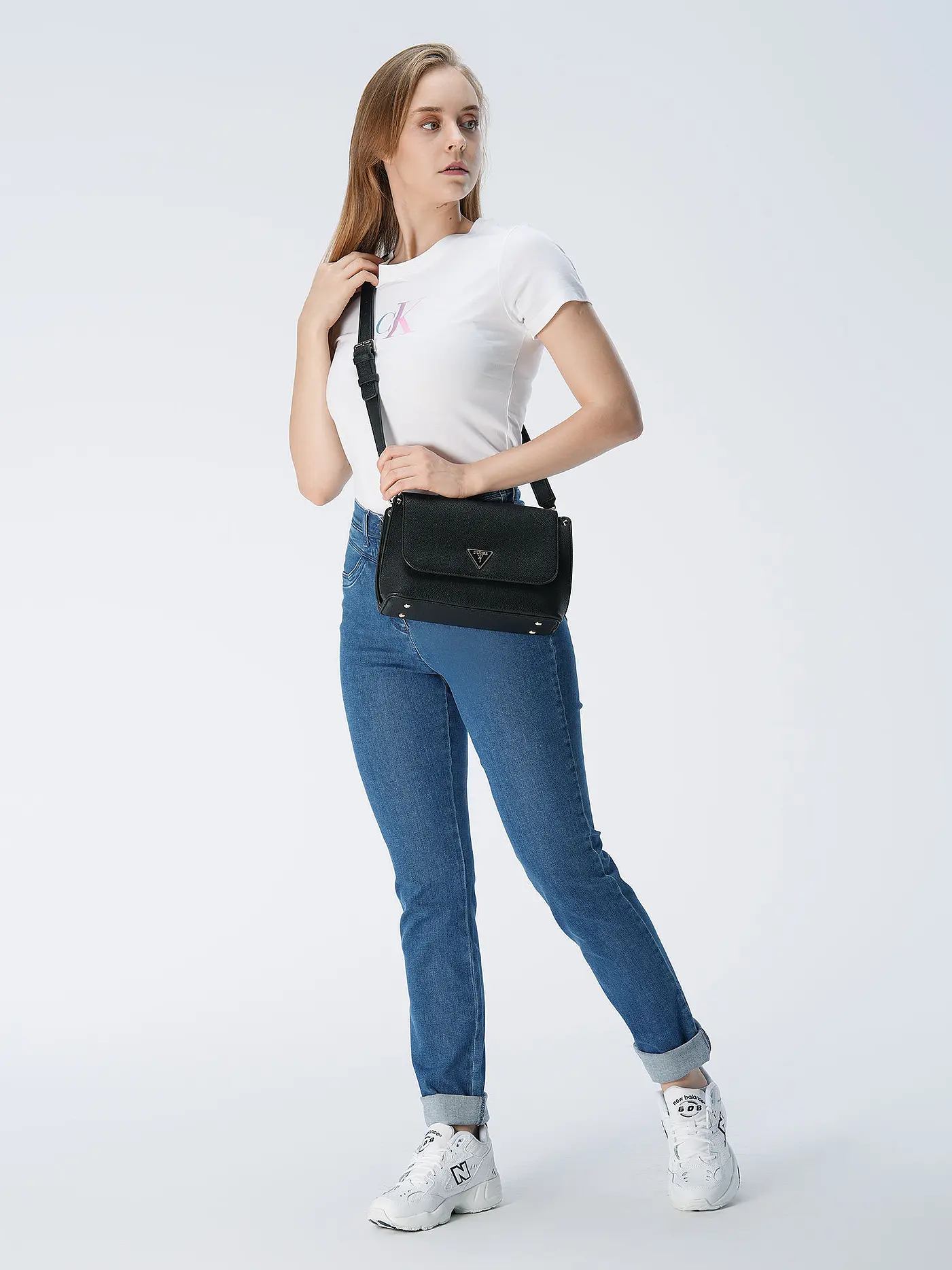GUESS | Umhängetasche MERIDIAN | schwarz