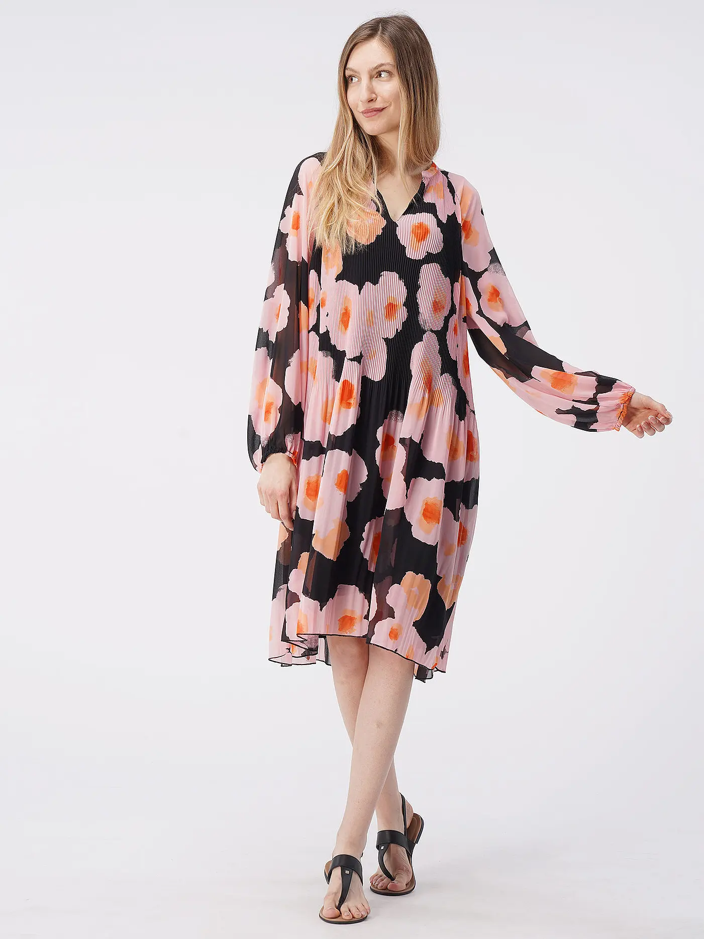 IN WEAR | Kurzkleid | schwarz