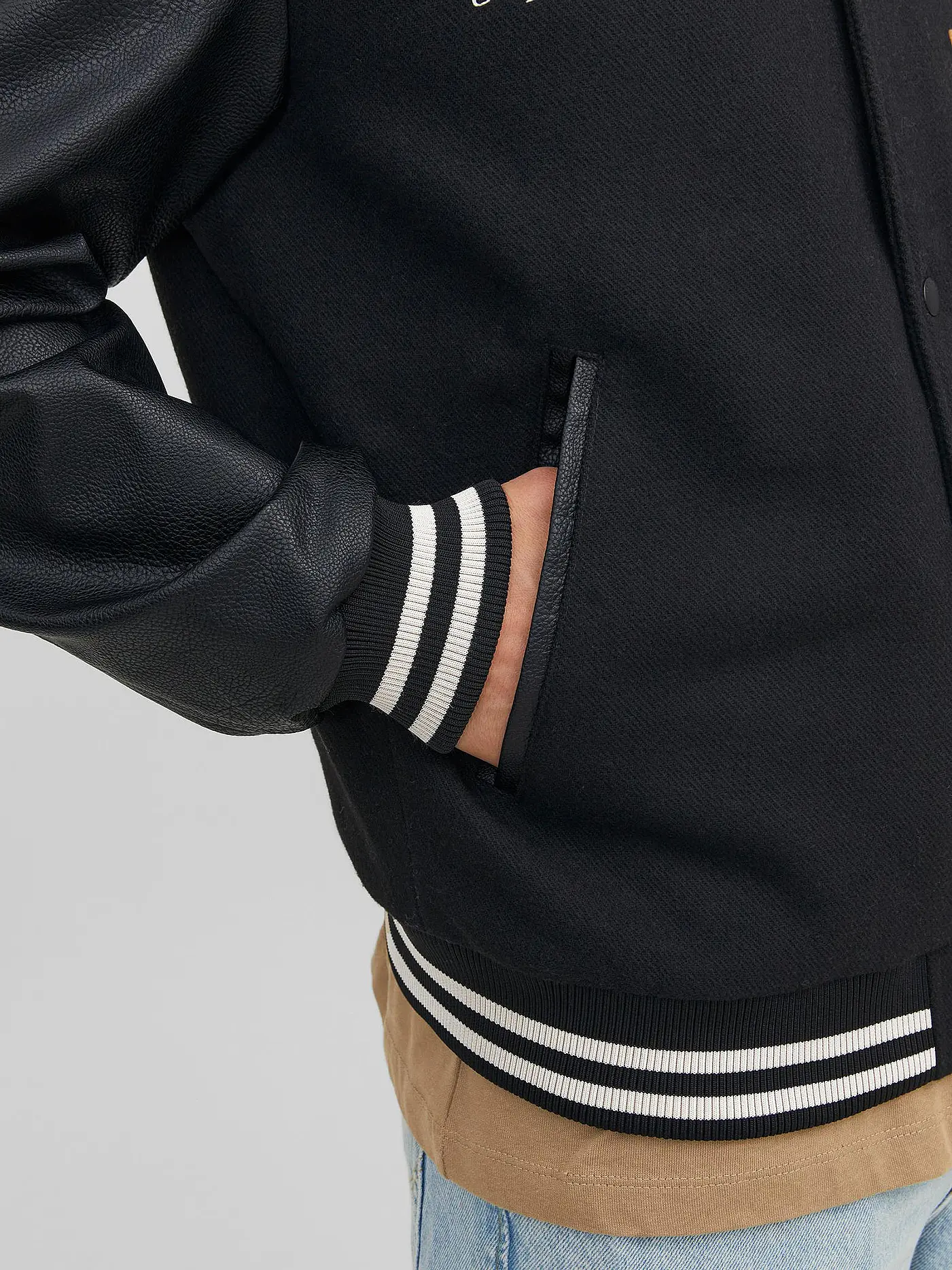 JACK & JONES | Blouson JJORCOLLEGE | schwarz