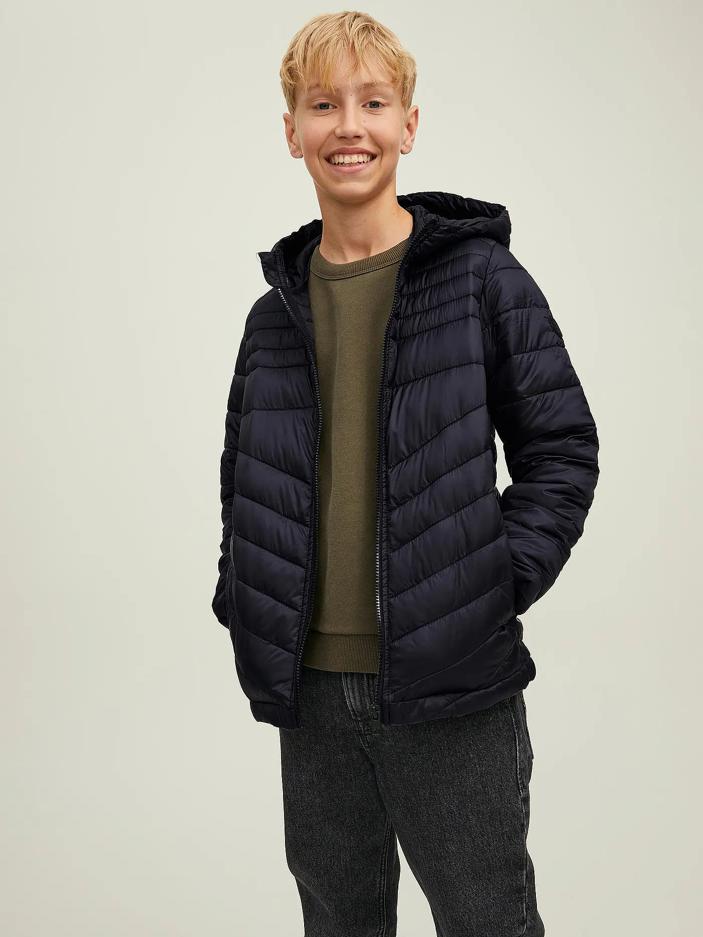 JACK & JONES | Jungen Jacke JJEHERO | schwarz