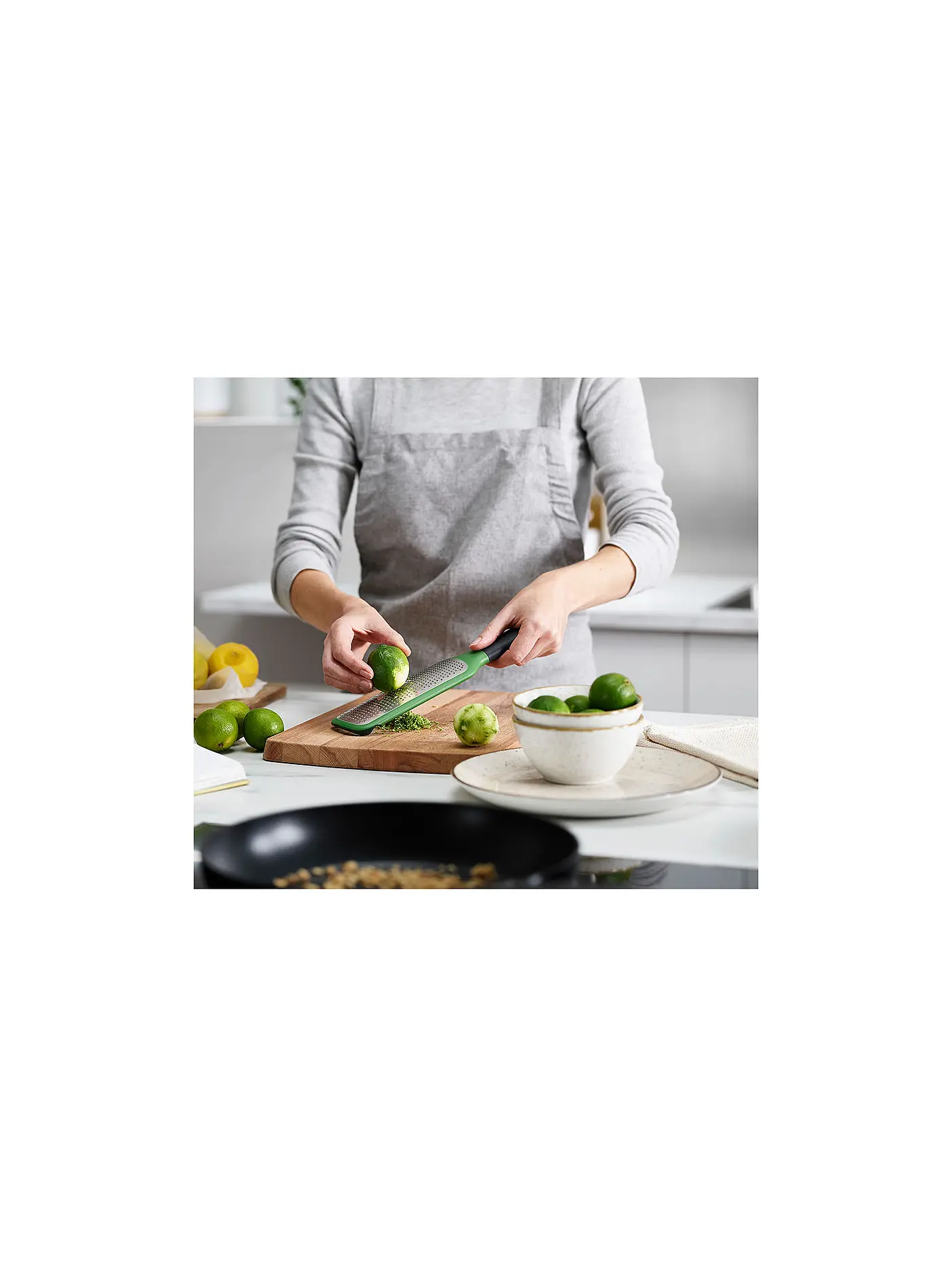 JOSEPH JOSEPH | GripGrater™ Fine Paddle Grater | grün