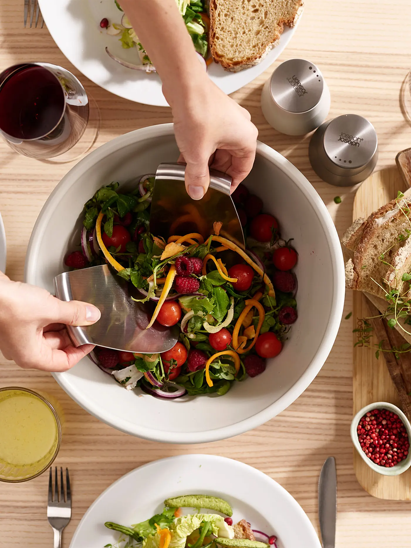 JOSEPH JOSEPH | Salat Set mit Streuer | silber