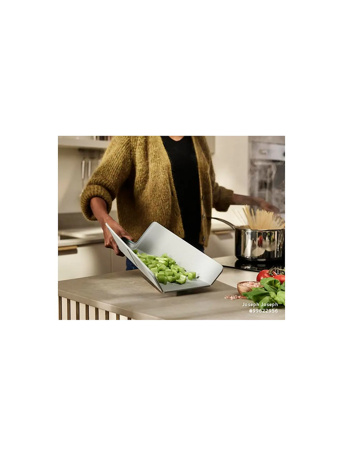 JOSEPH JOSEPH | Schneidbrett Chop2Pot™ Groß | hellblau