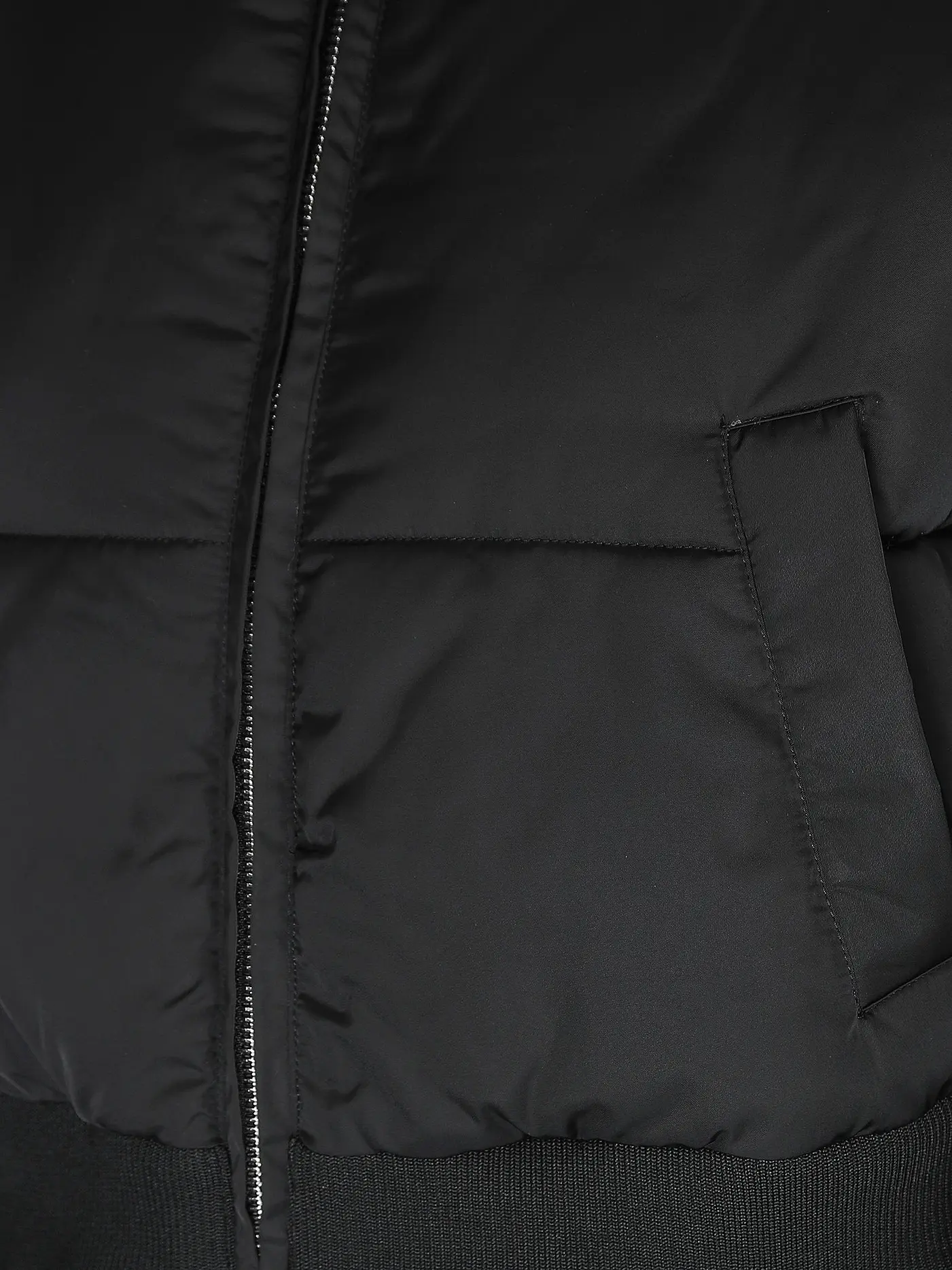 JUICY COUTURE | Steppjacke Cropped Fit  | schwarz