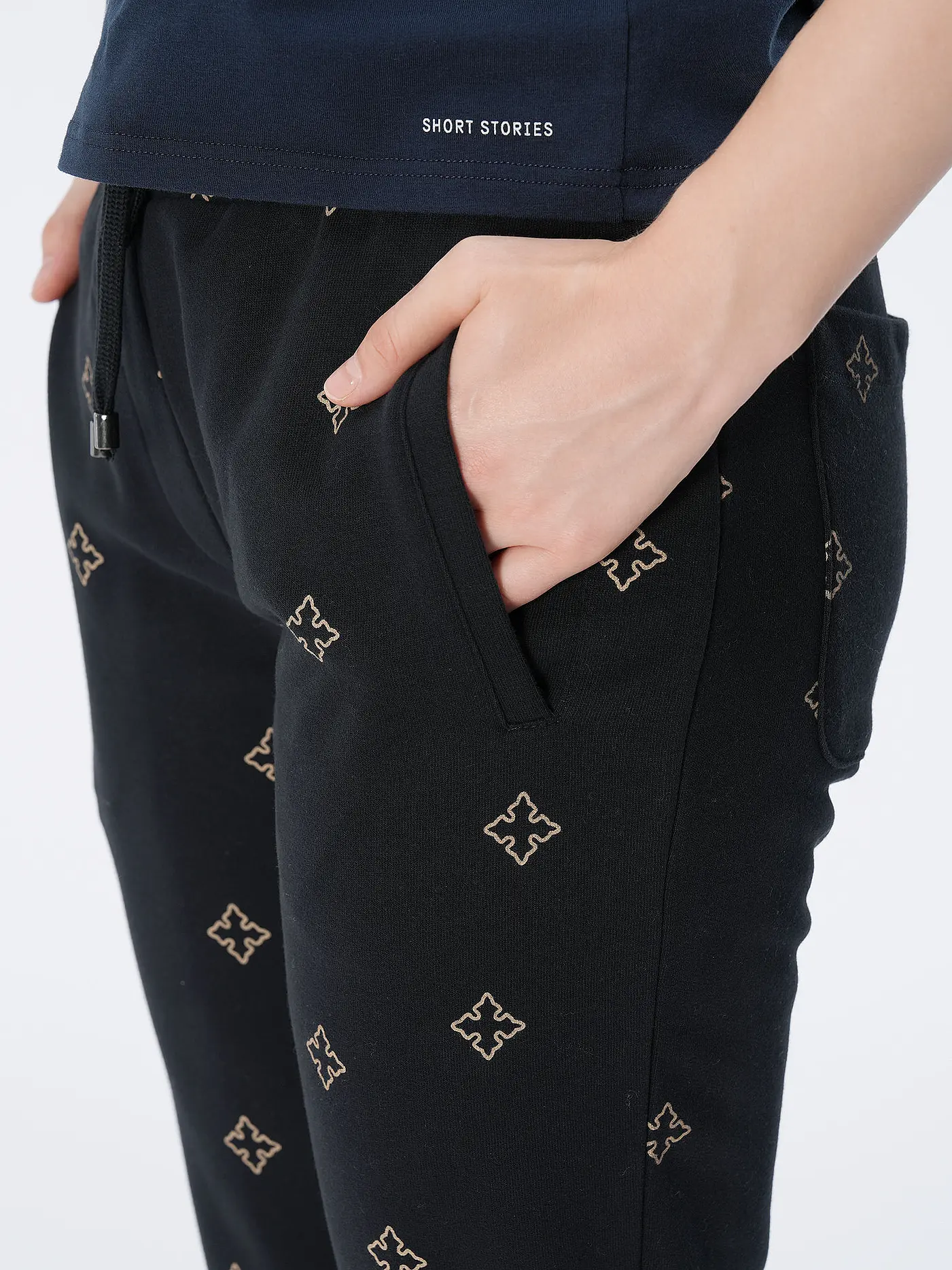 JUVIA | Loungewear Hose 7/8 | schwarz
