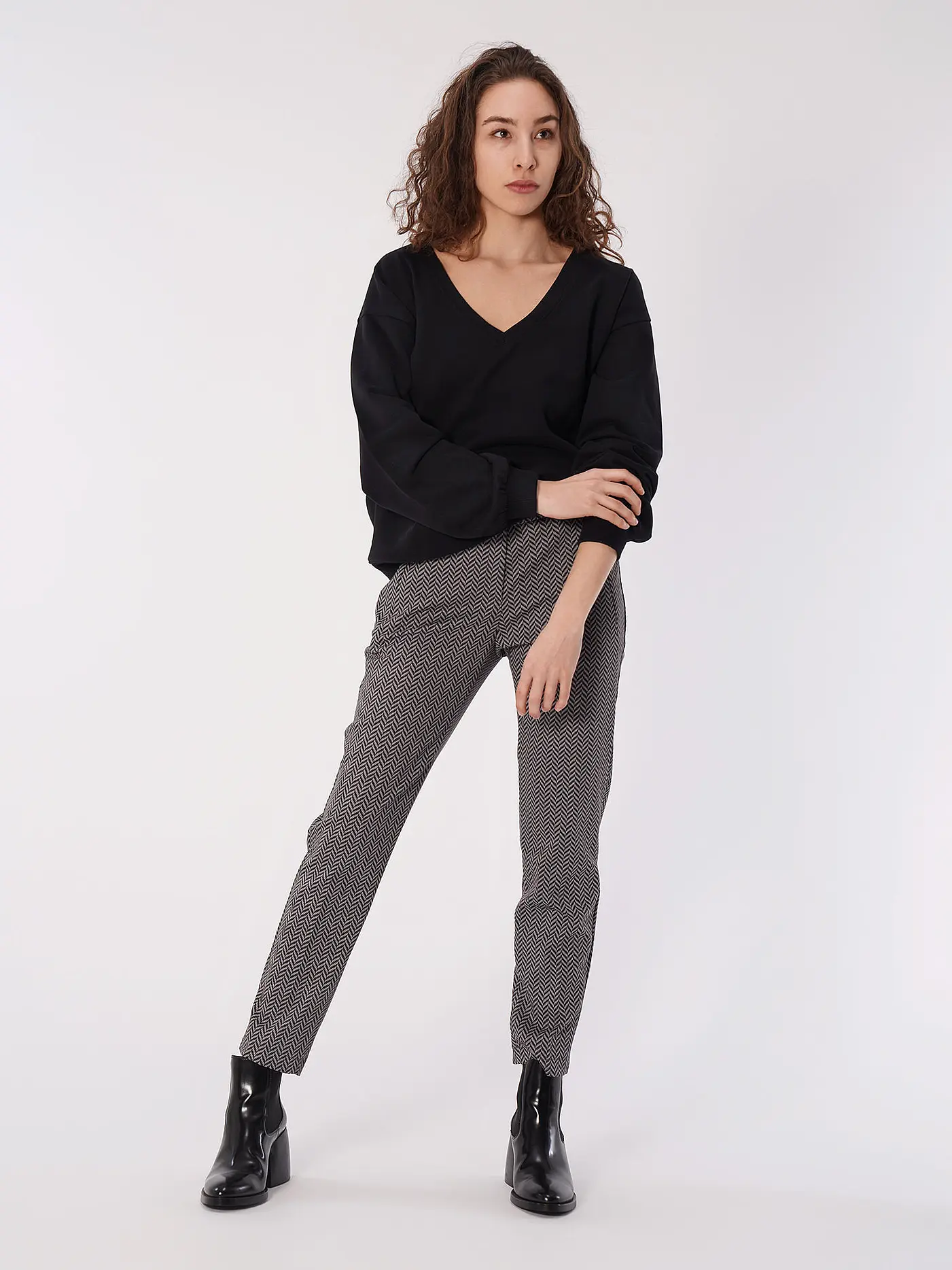 JUVIA | Loungewear Sweater LEA | schwarz