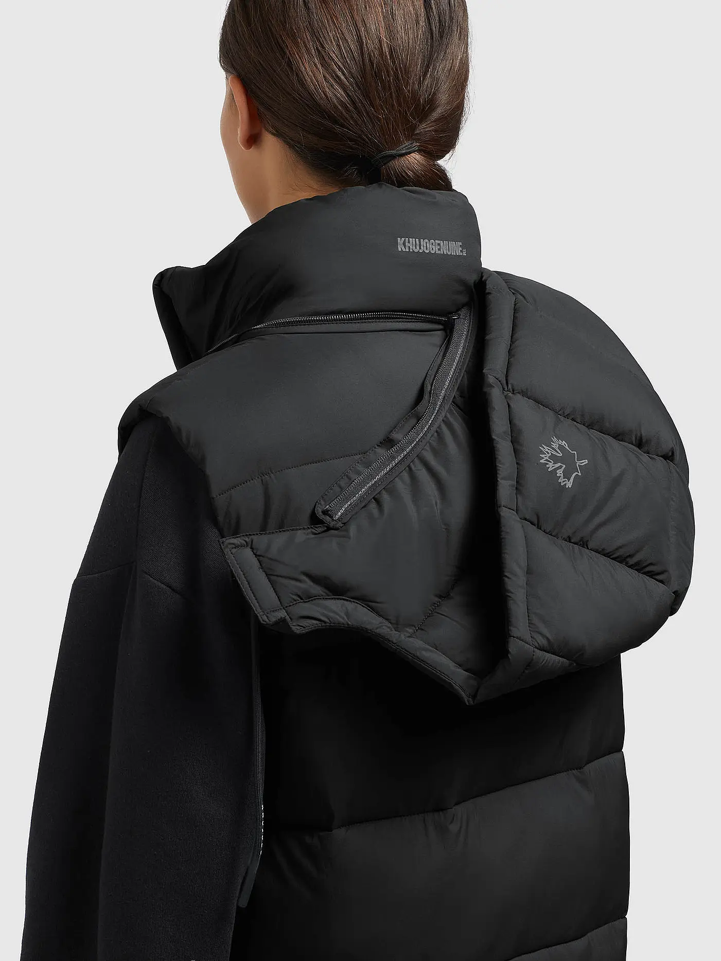 KHUJO | Steppgilet THE MAGNETA MATT | schwarz