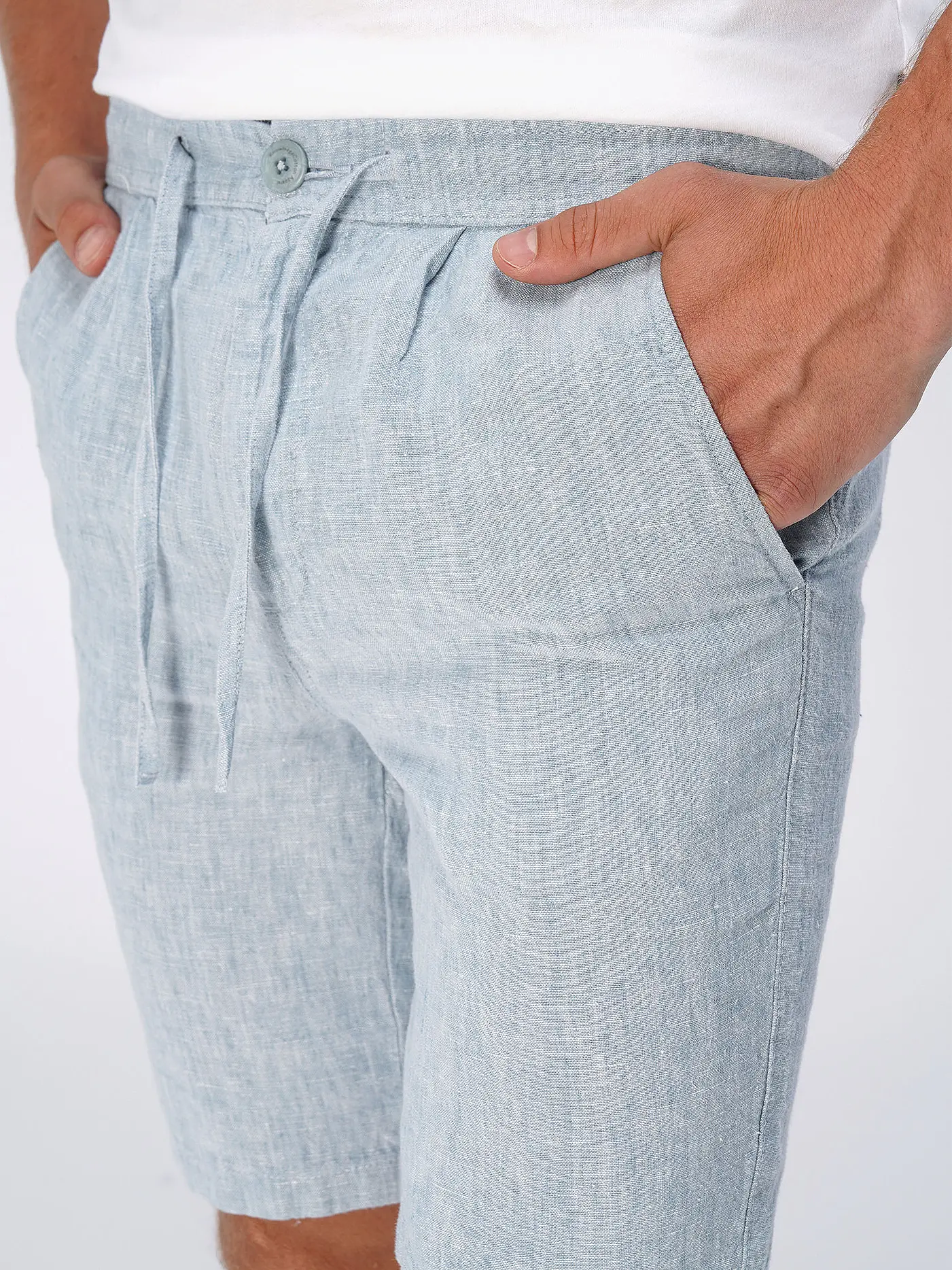 KNOWLEDGE COTTON APPAREL | Leinenshorts Loose Fit  | hellblau