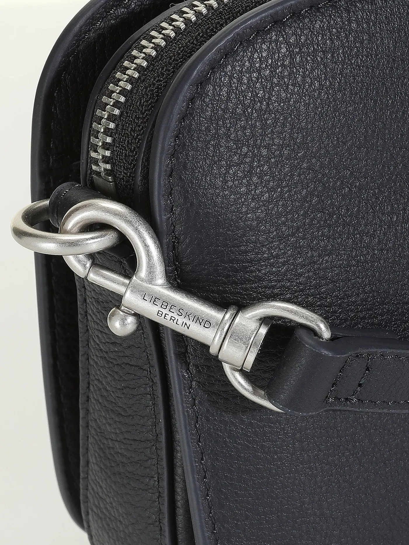 LIEBESKIND BERLIN | Ledertasche - Mini Bag LUKA | dunkelblau
