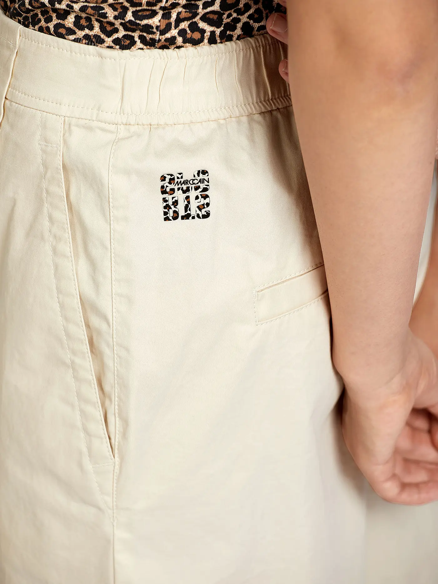 MARC CAIN | Highwaist Shorts | beige