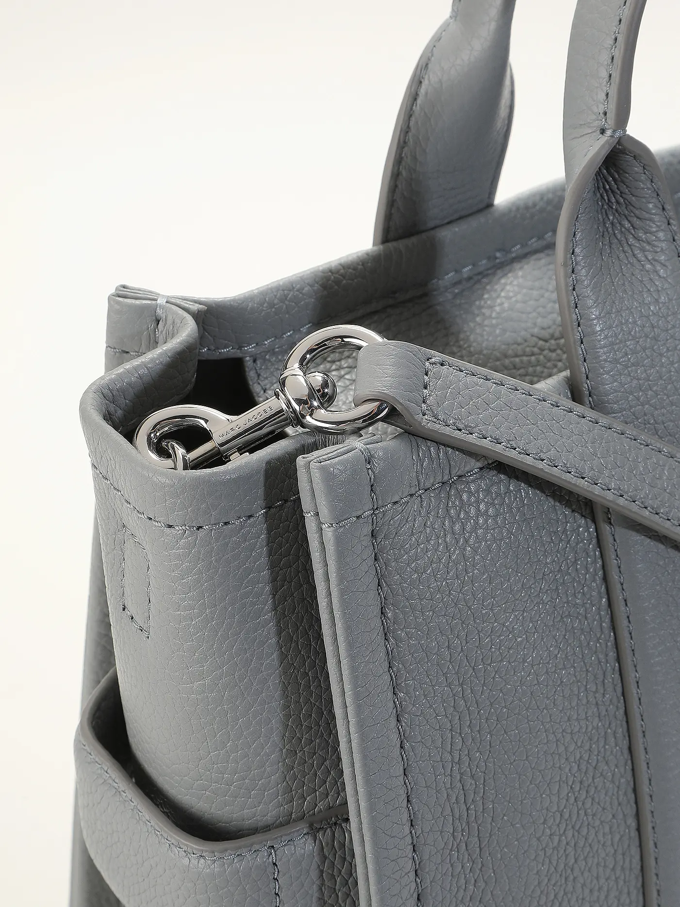 MARC JACOBS | Ledertasche - Tote Bag THE MEDIUM TOTE BAG LEATHER | grau