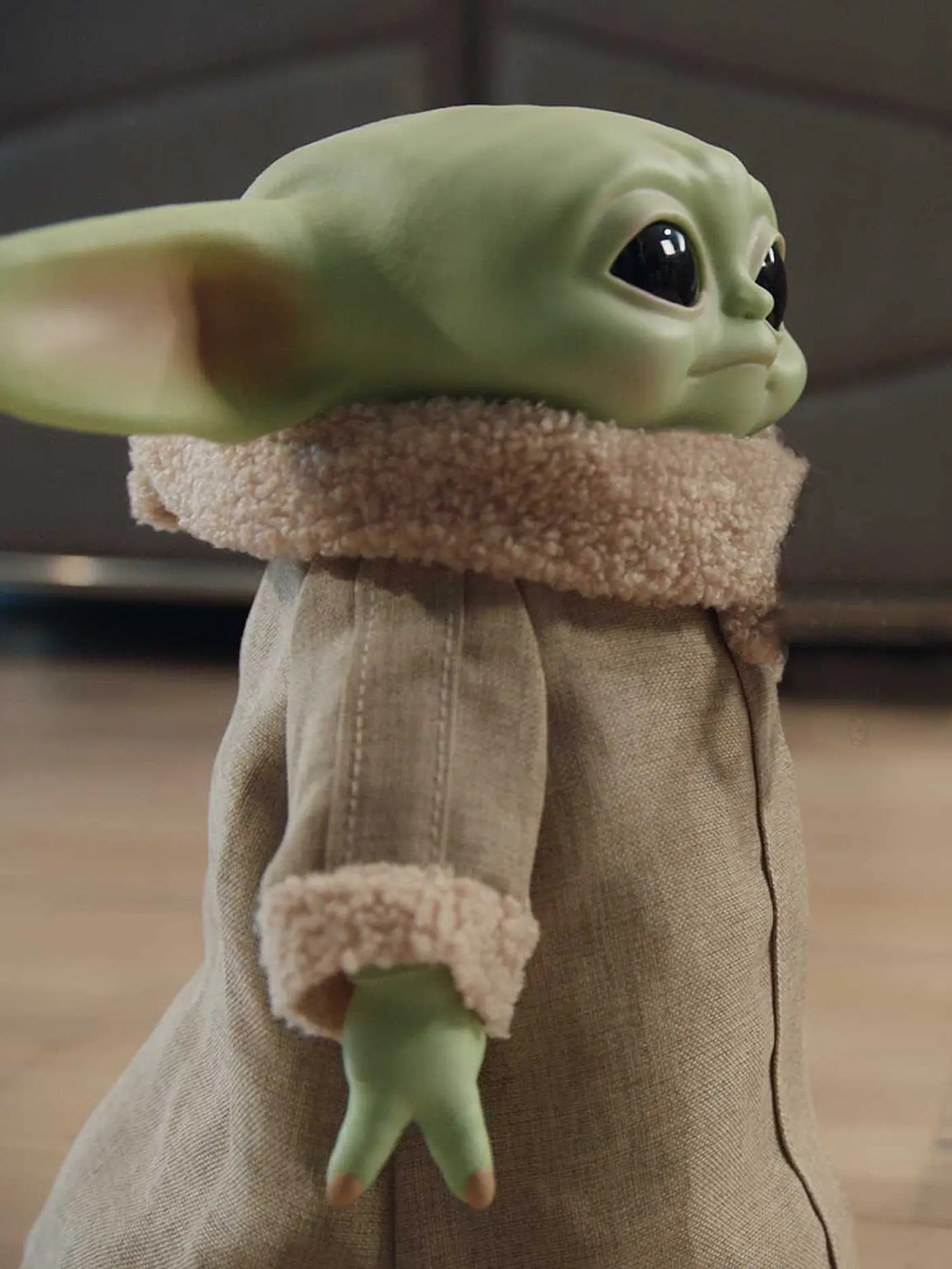MATTEL | Star Wars Mandalorian The Child Baby Yoda Funktionsplüsch | grün