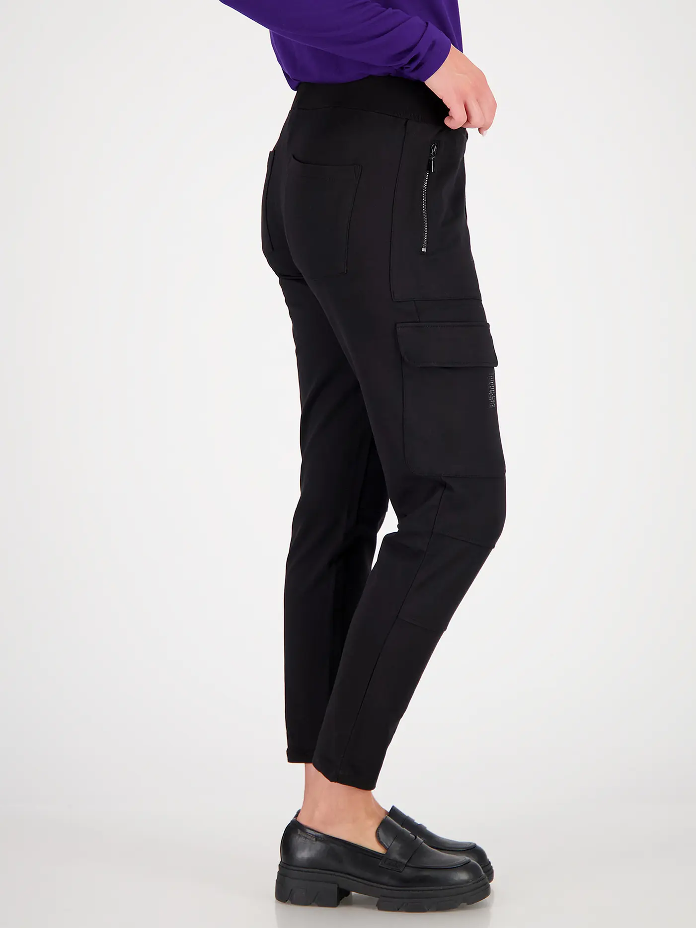 MONARI | Cargohose | schwarz