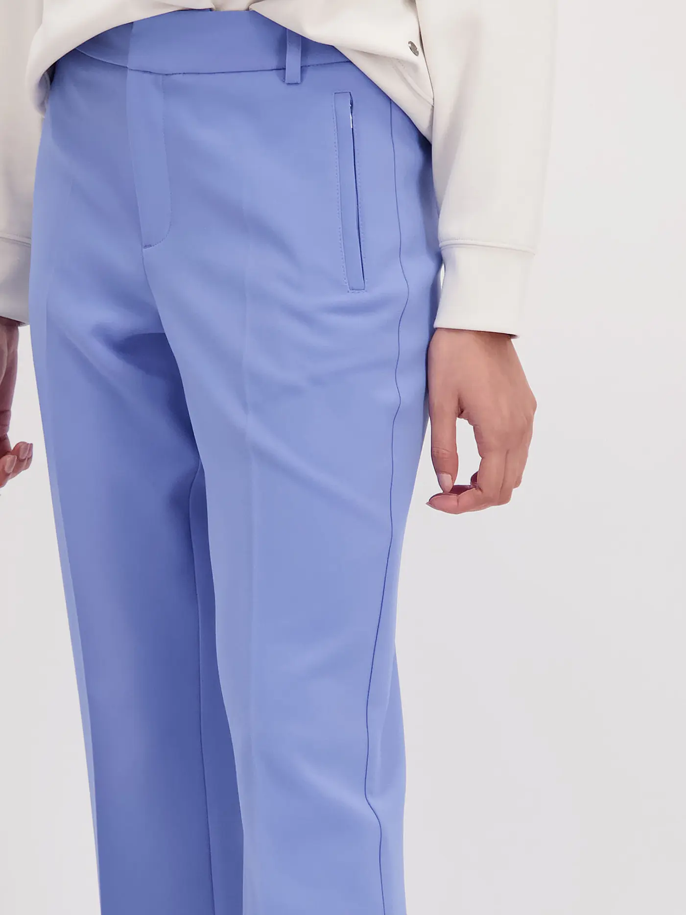 MONARI | Hose Straight Fit  | hellblau